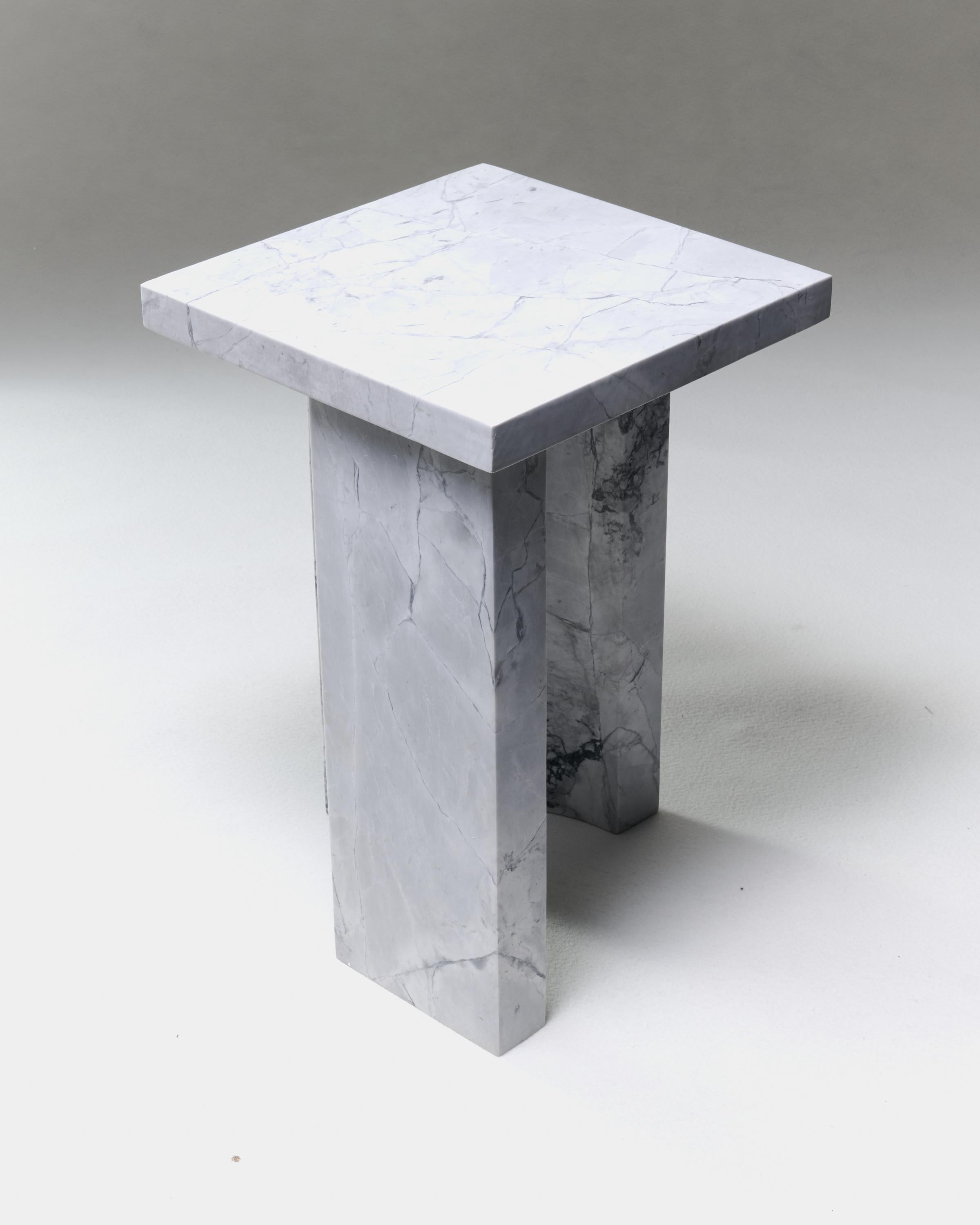 Mesa auxiliar de mármol superblanco π 02 de Atelier Dutré Otro en venta