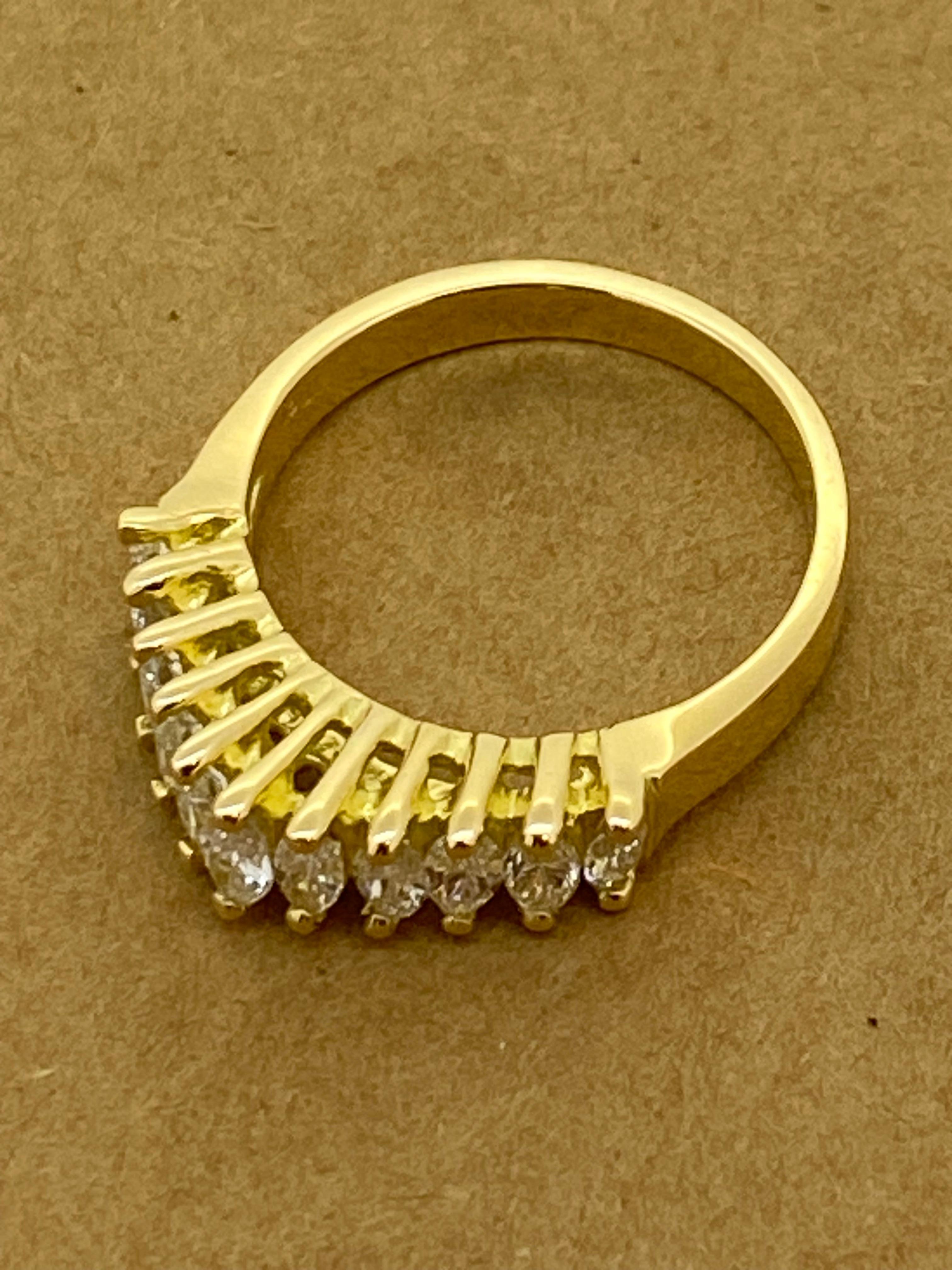 Superbe bague/anneau grappe en or jaune 18 carats avec diamant taille marquise de 1,00 carat (x 11) en vente 1