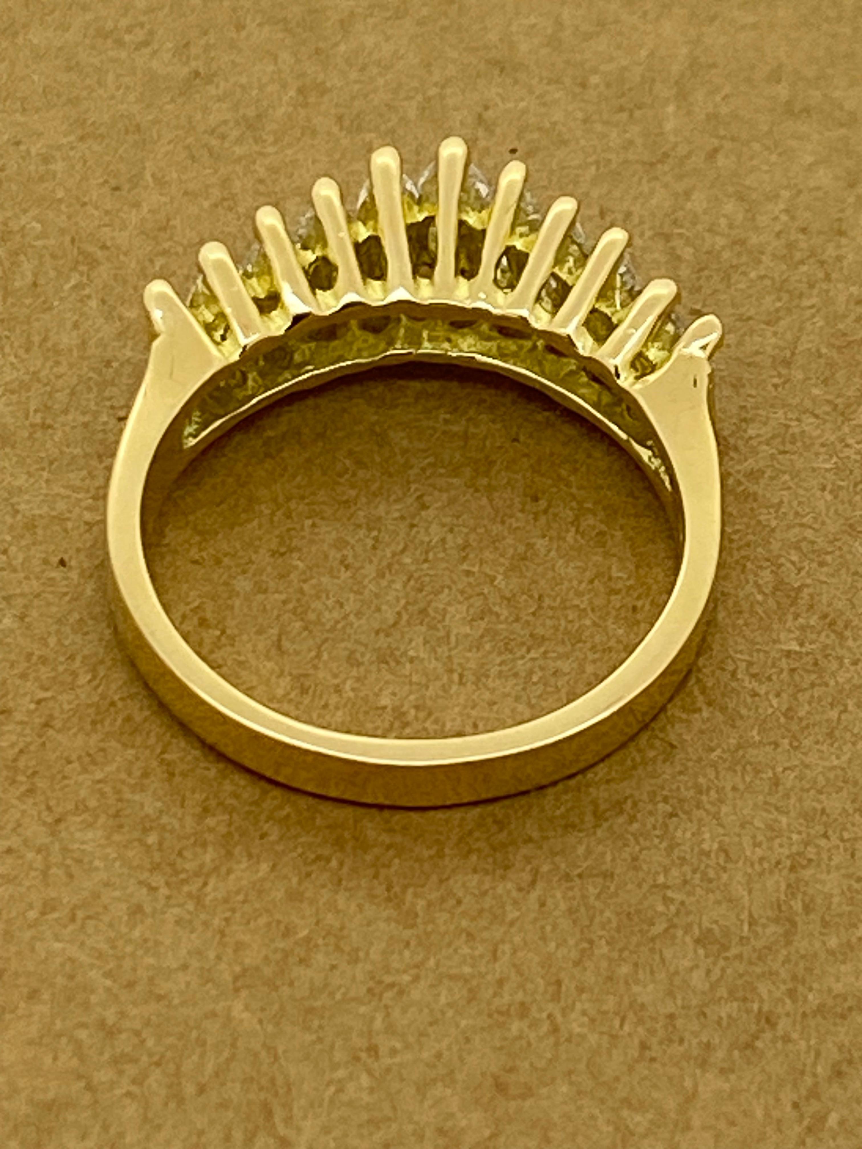 Superbe bague/anneau grappe en or jaune 18 carats avec diamant taille marquise de 1,00 carat (x 11) en vente 2