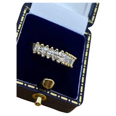Superb 1.00ct Marquise Cut Diamond (x 11) Cluster Ring / Band in 18K Yellow Gold