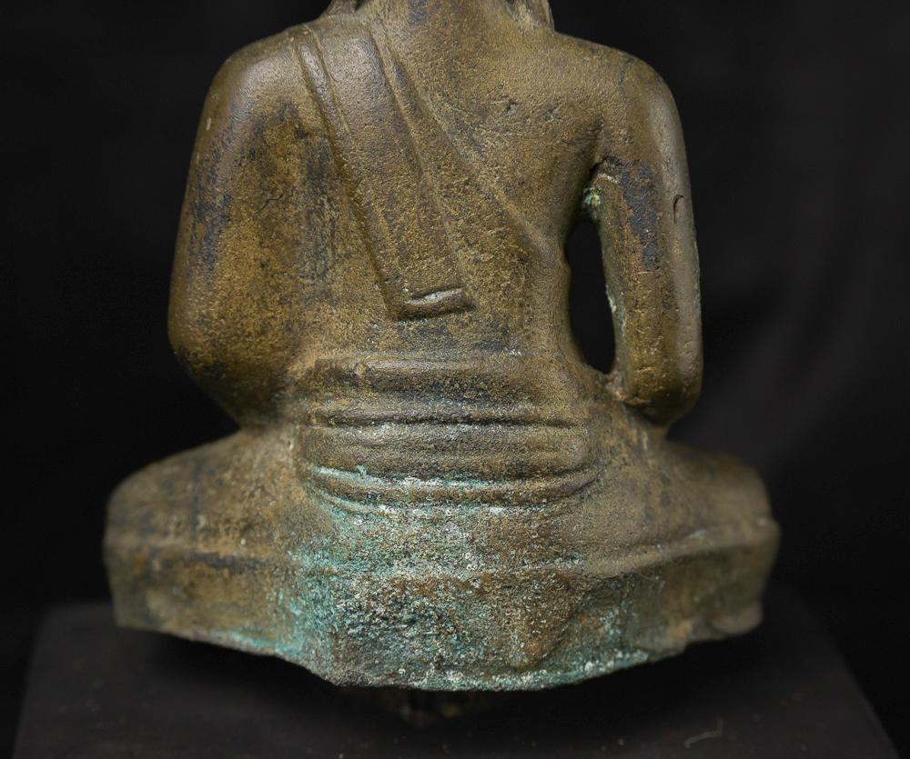 Superbe bouddha thaïlandais du 13e siècle. 10077 en vente 2