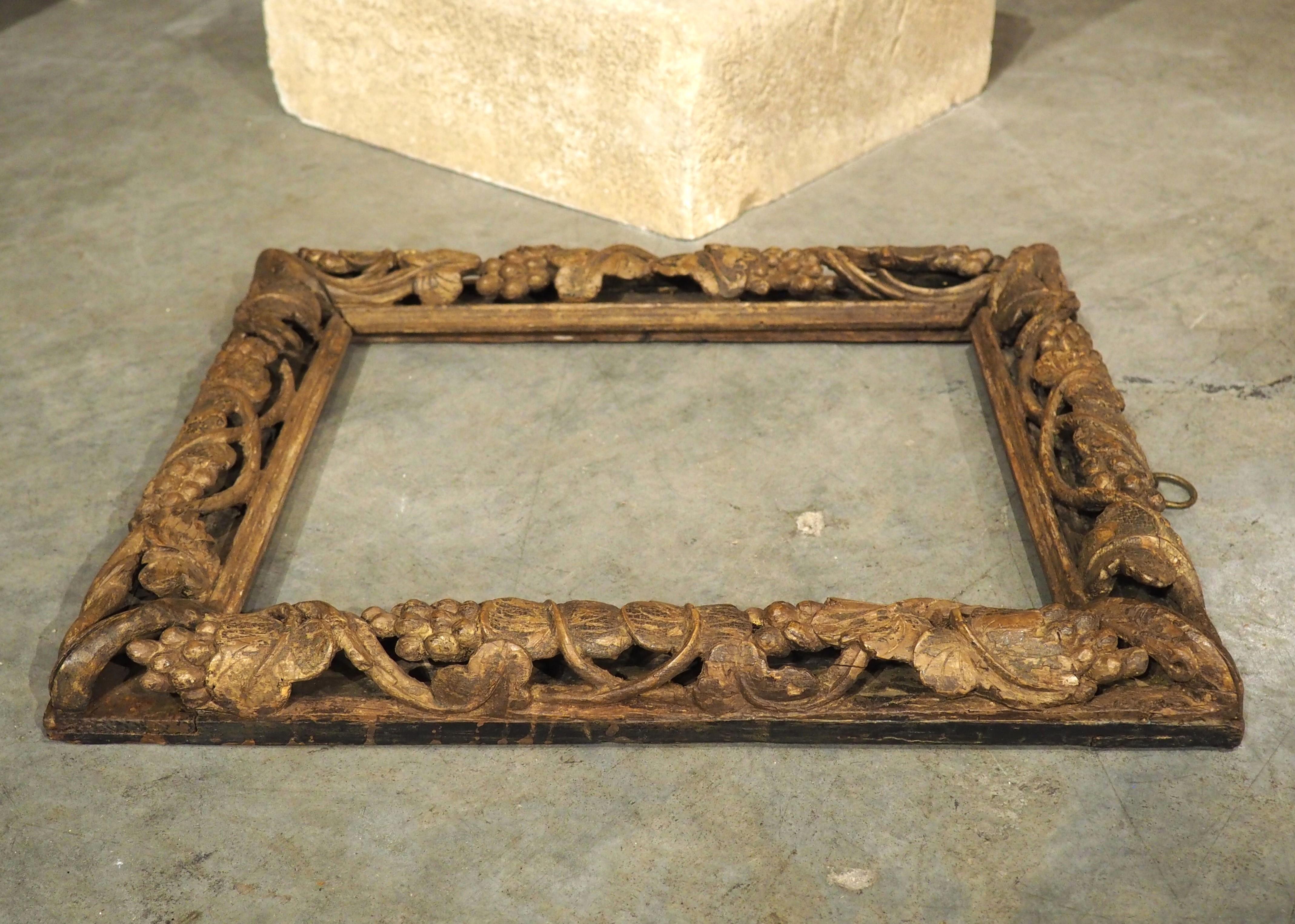 Superb 16th Century Carved Wooden Frame with Pierced Grapevine Frieze For Sale 6