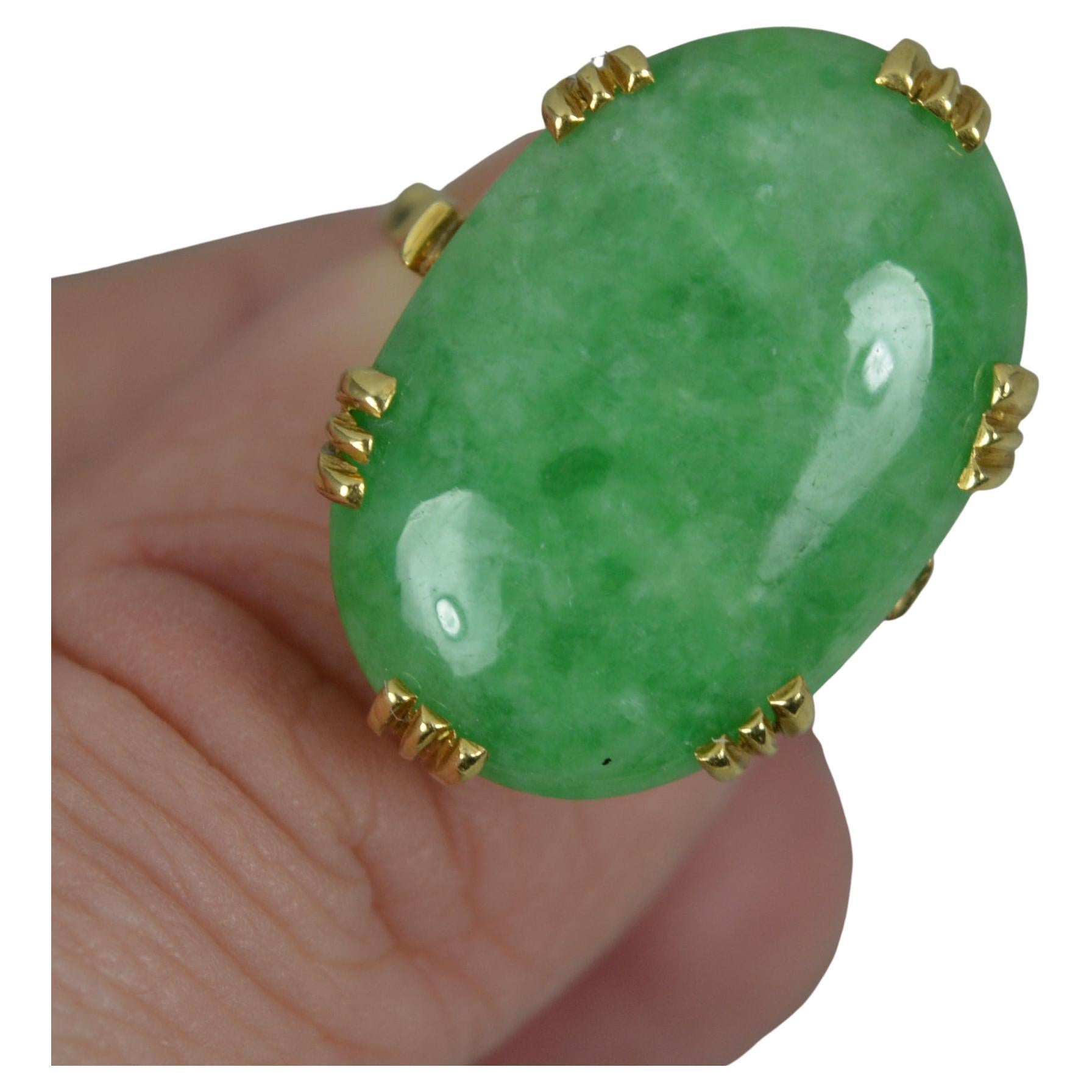 Superb 18 Carat Yellow Gold and Natural Jade Solitaire Ring For Sale