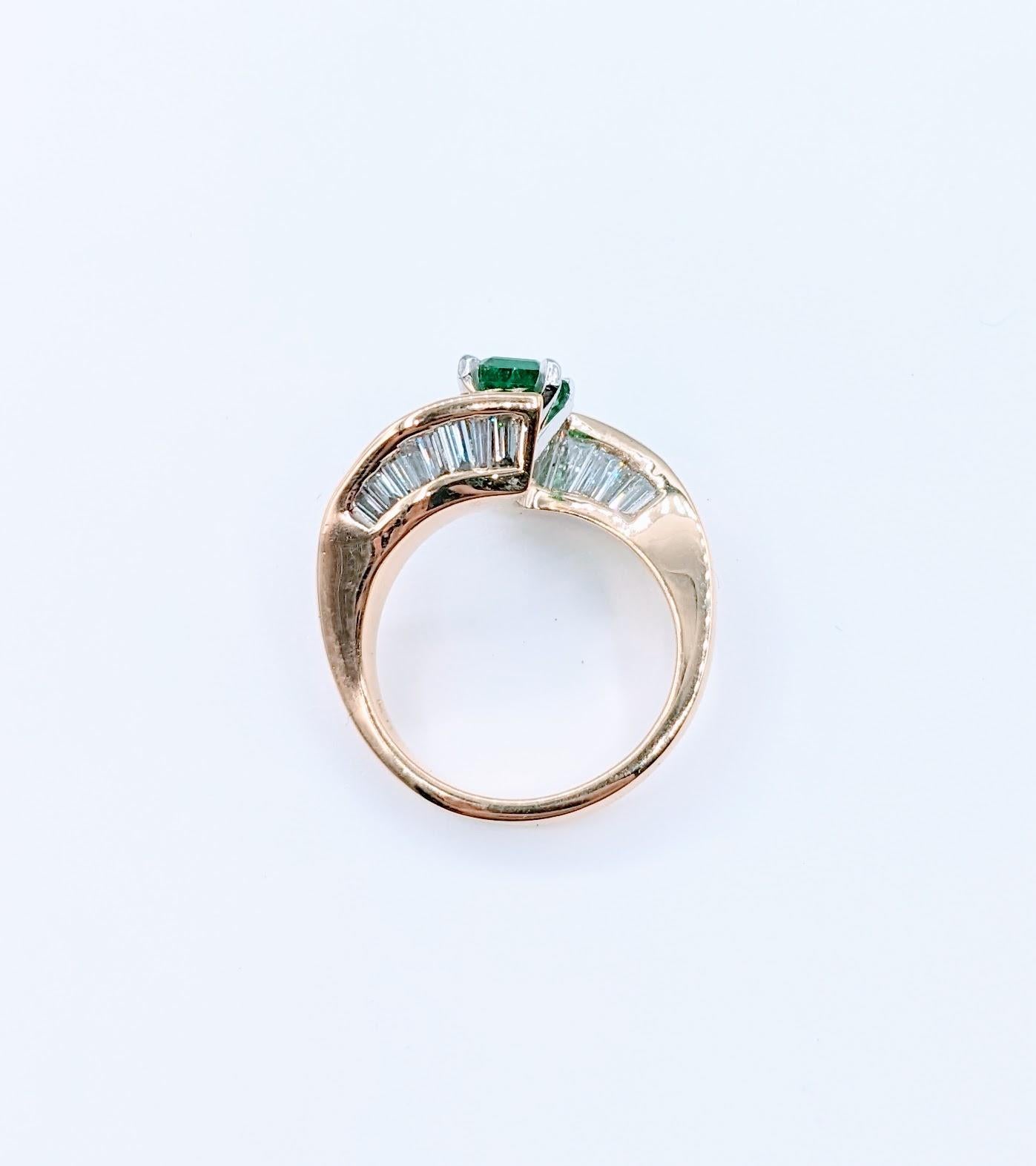 Superb 18k Emerald and Diamond Bypass Ring In Excellent Condition For Sale In Bloomington, MN