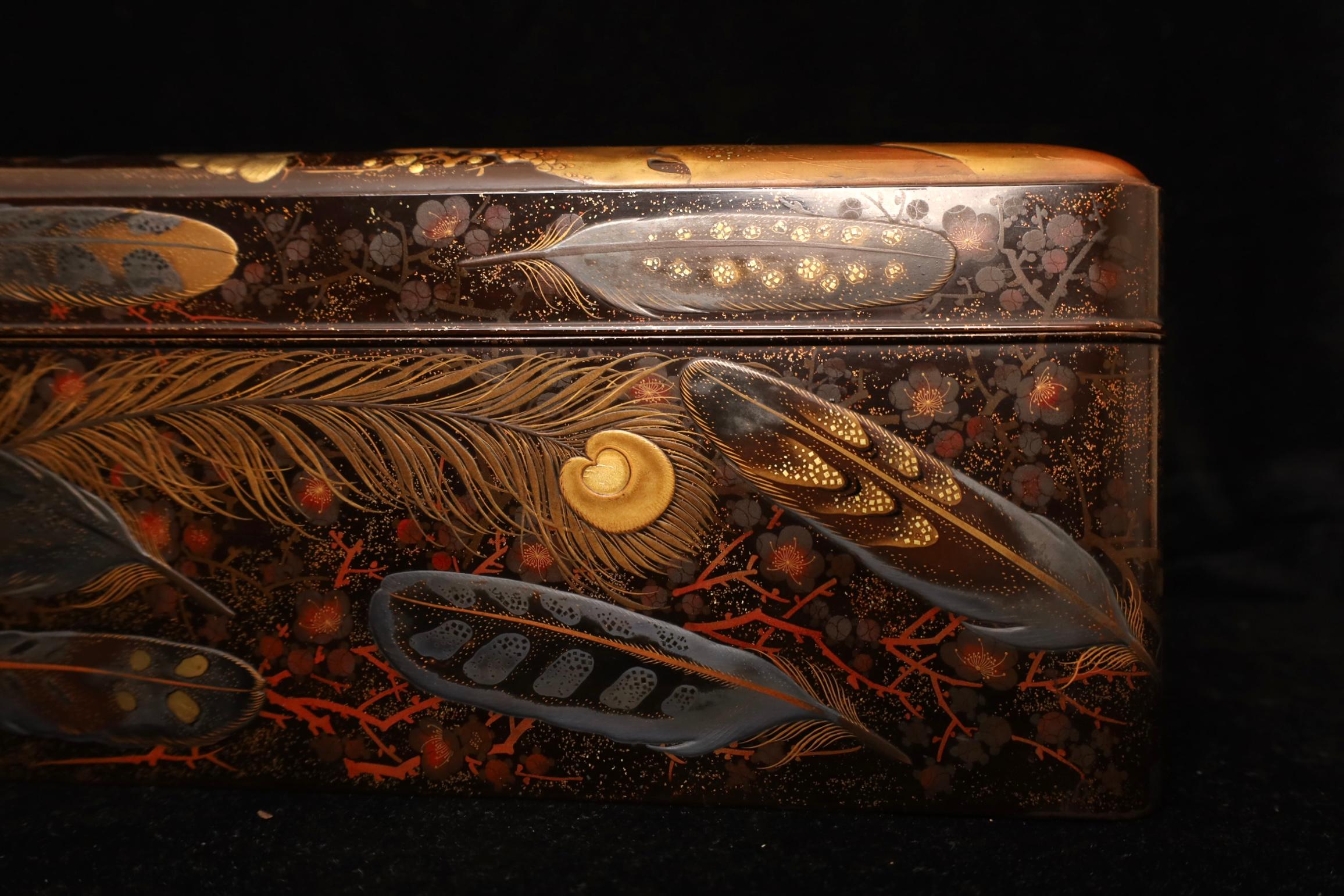 Superb 18th–19th century Japanese lacquered paper box (kobako) For Sale ...