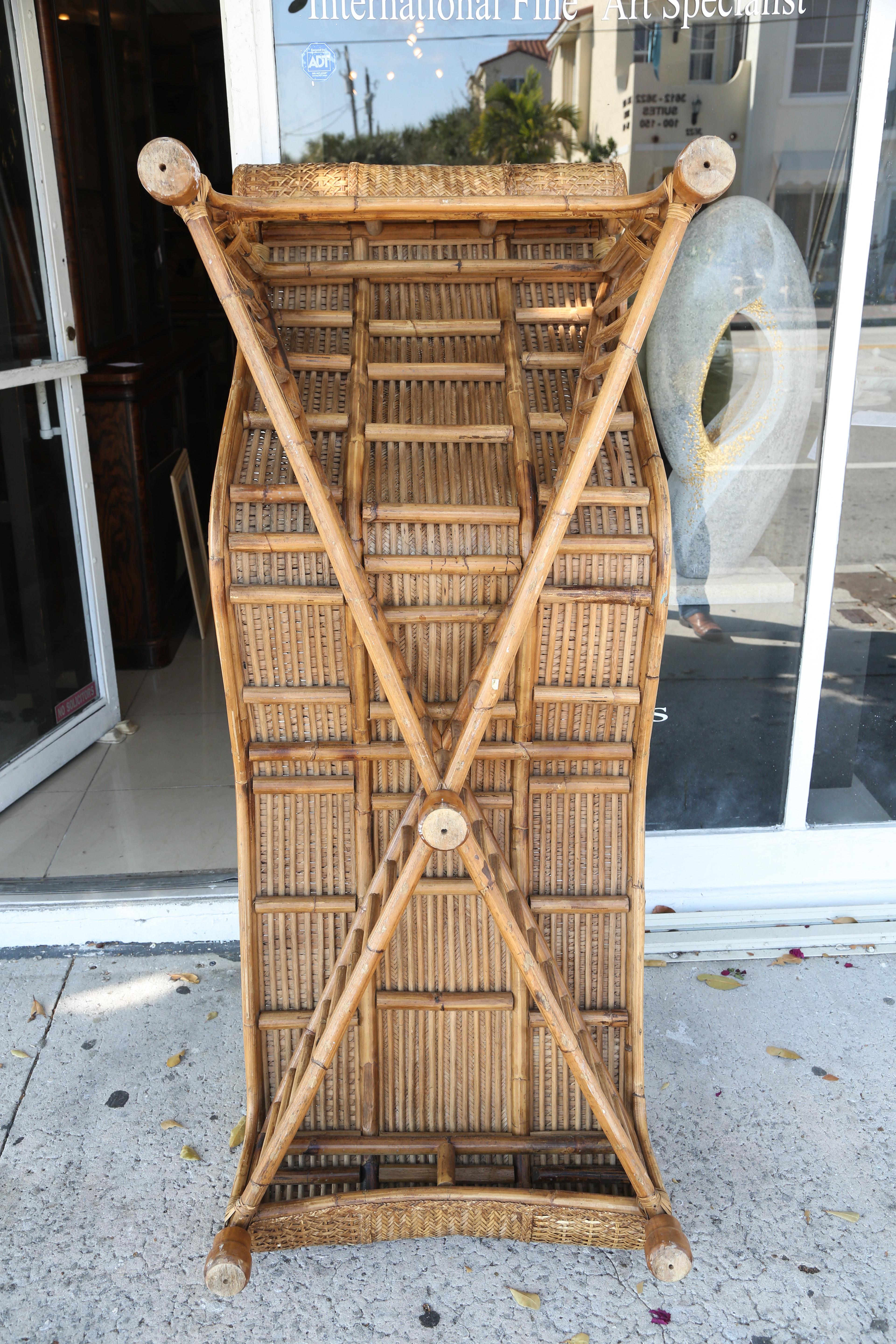 Superb 1920s Modern Rattan Daybed or Long Chair In Good Condition In West Palm Beach, FL