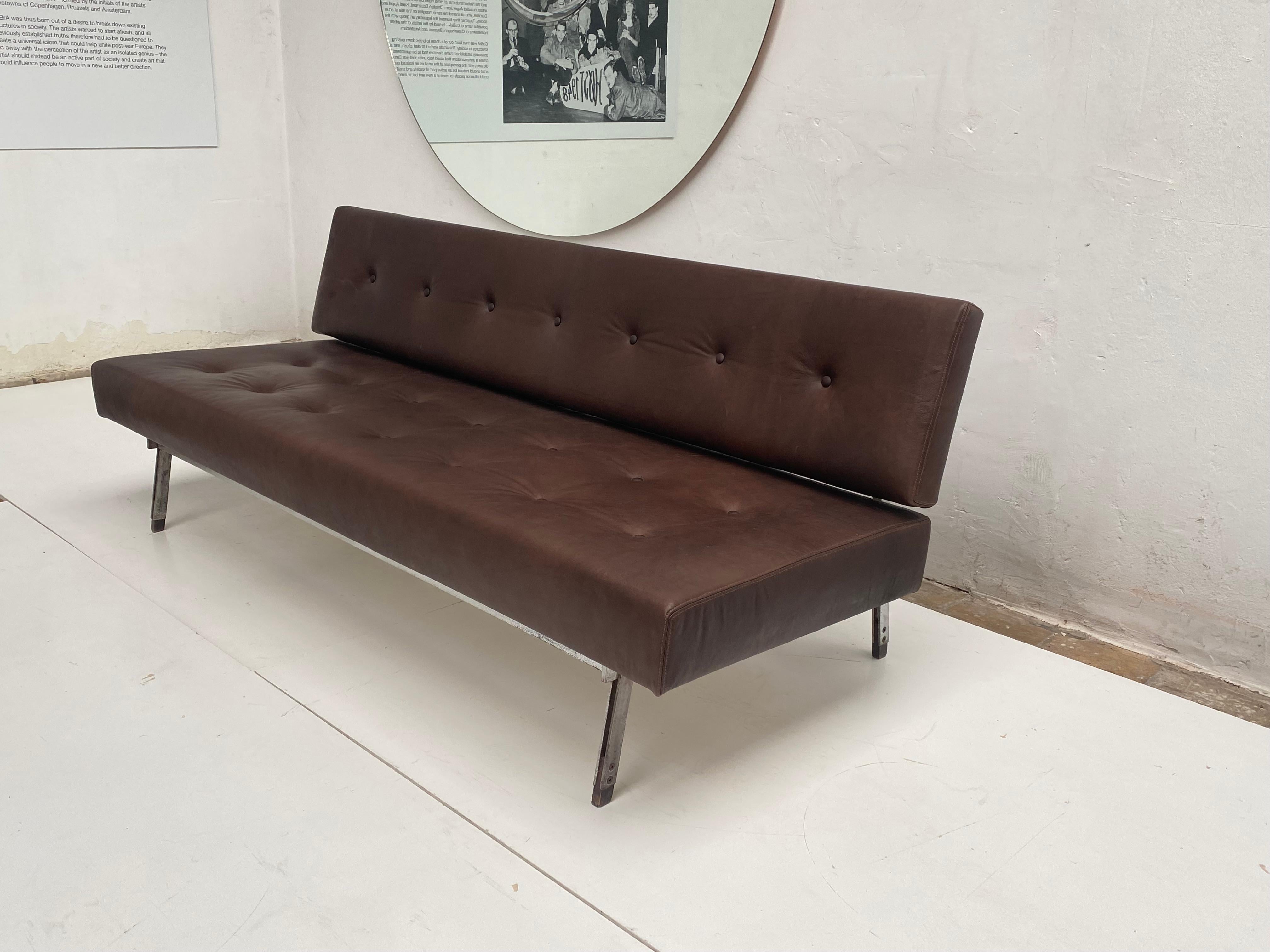 Superb 1958, 3 Seat, Gianfranco Frattini, '872' Leather Sofa, Cassina, Italy For Sale 7