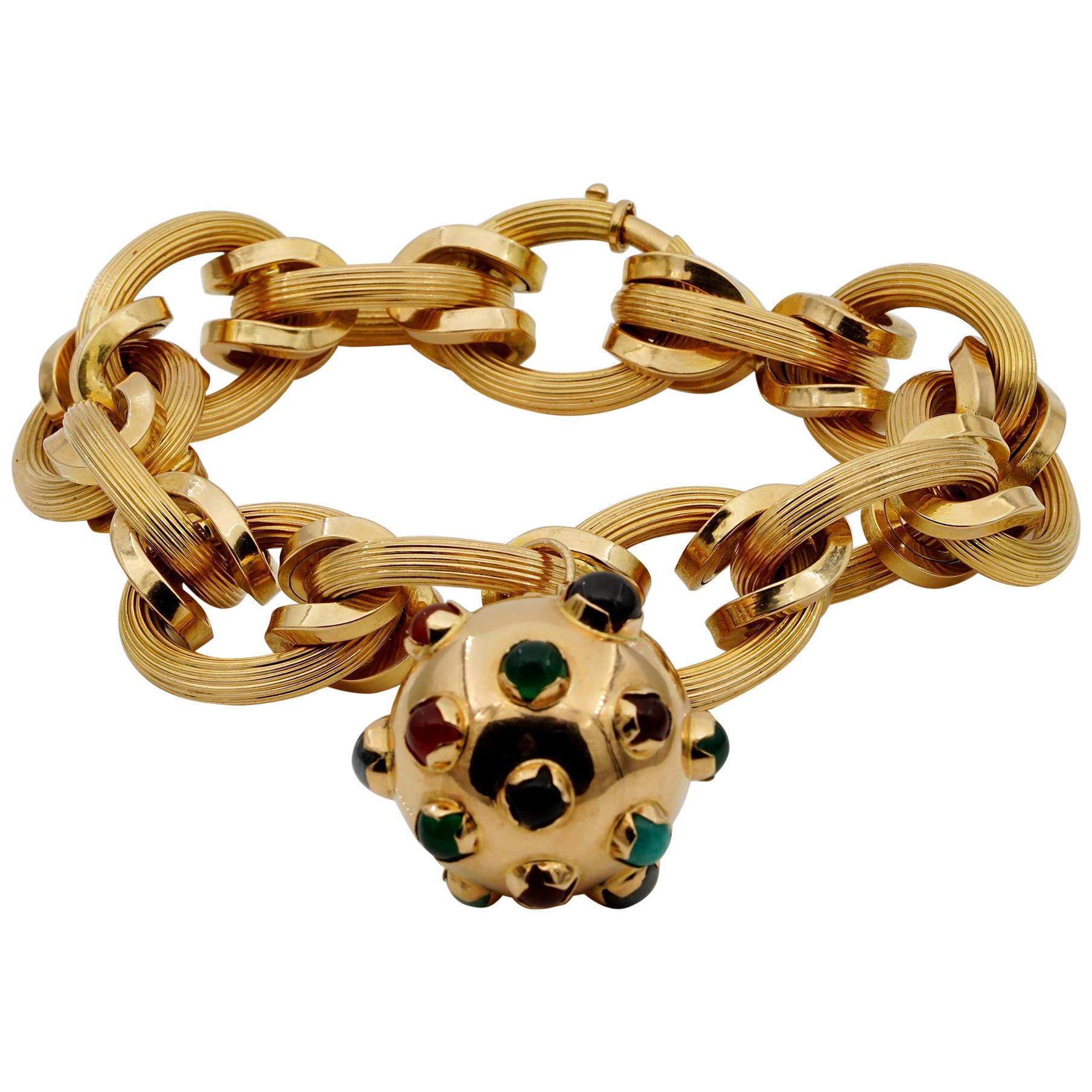 Superb 1960 Stylish Italian Charm Bracelet 18 Karat Gold