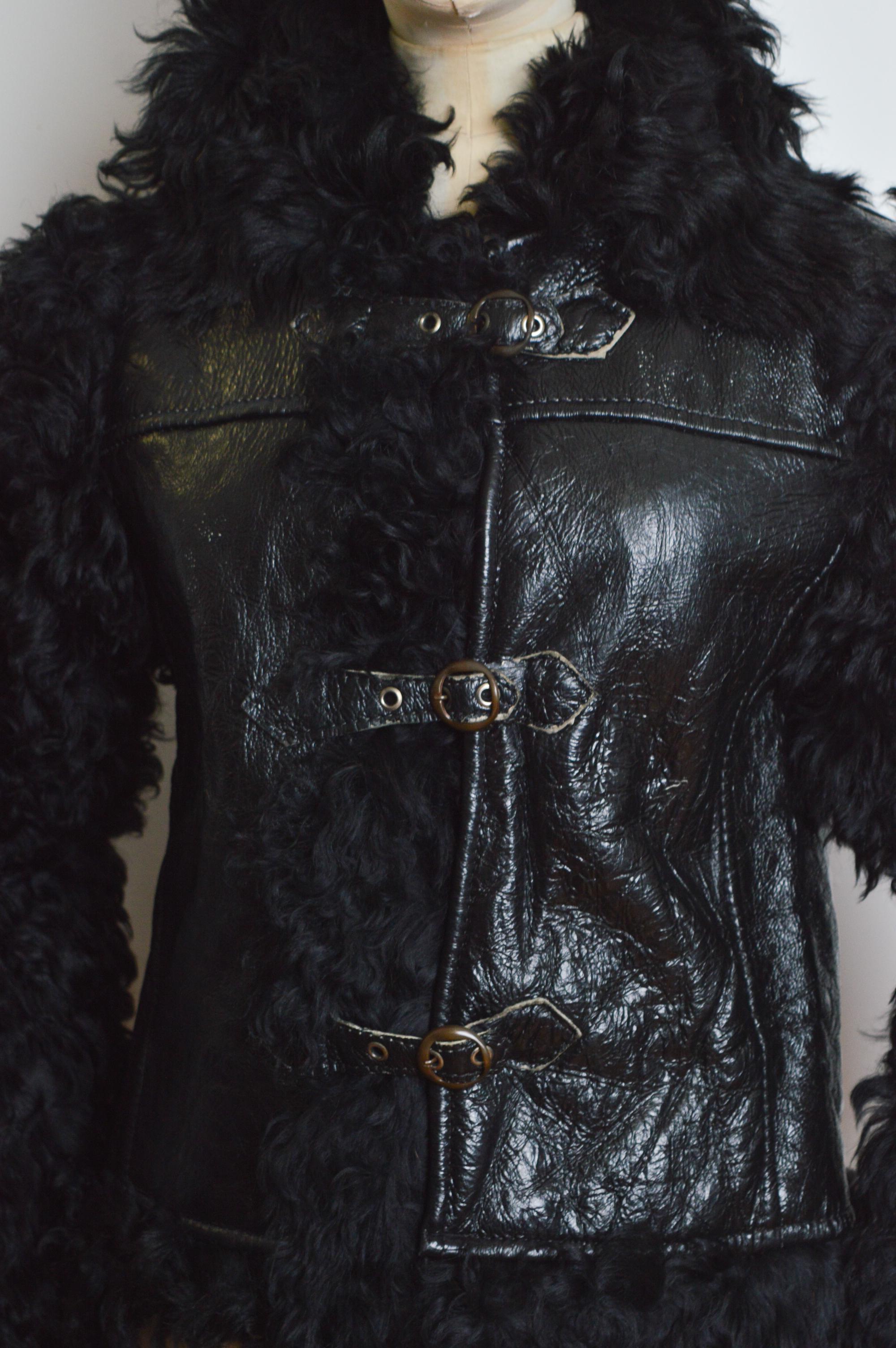 Women's or Men's Superb 1960s Black shiny Painted Vinyl & Curly Shearling - sheepskin Coat For Sale