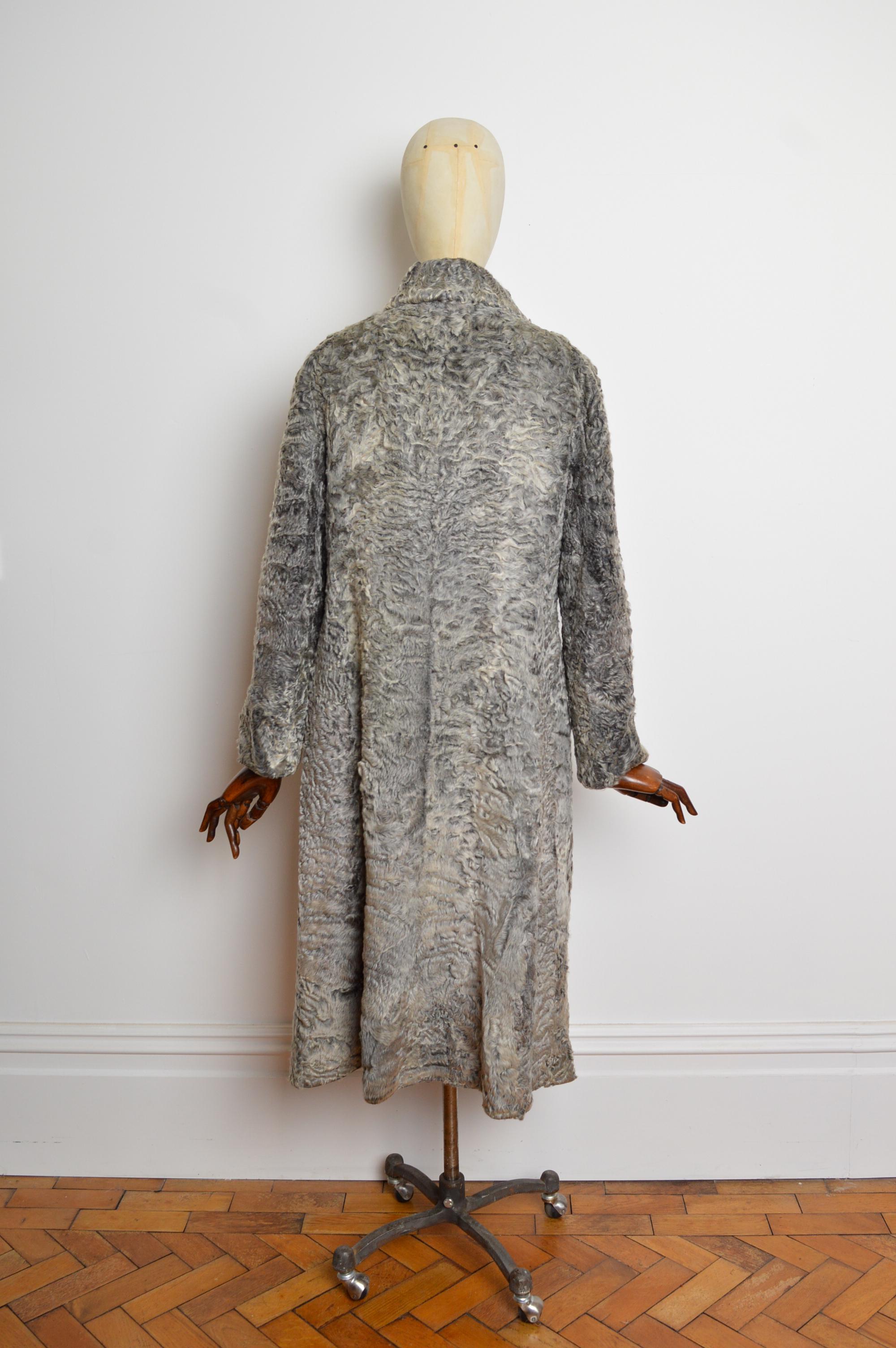 Superbo cappotto sartoriale grigio degli anni '70 in pelliccia d'agnello Astrakhan Karakul in vendita 6