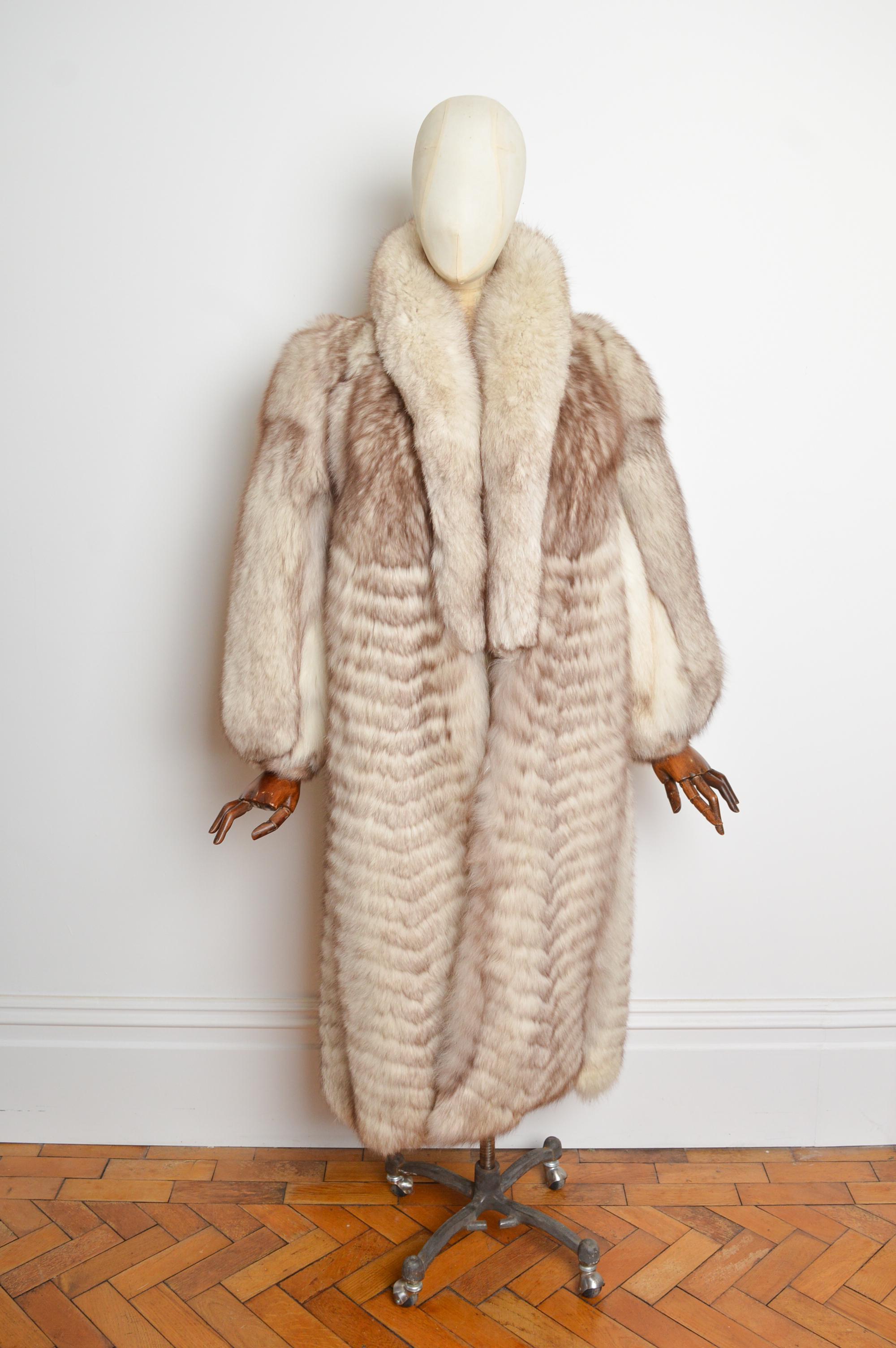 Bianco Superbo cappotto vintage anni '80 in pelliccia di volpe artica bianca a tutta lunghezza in vendita