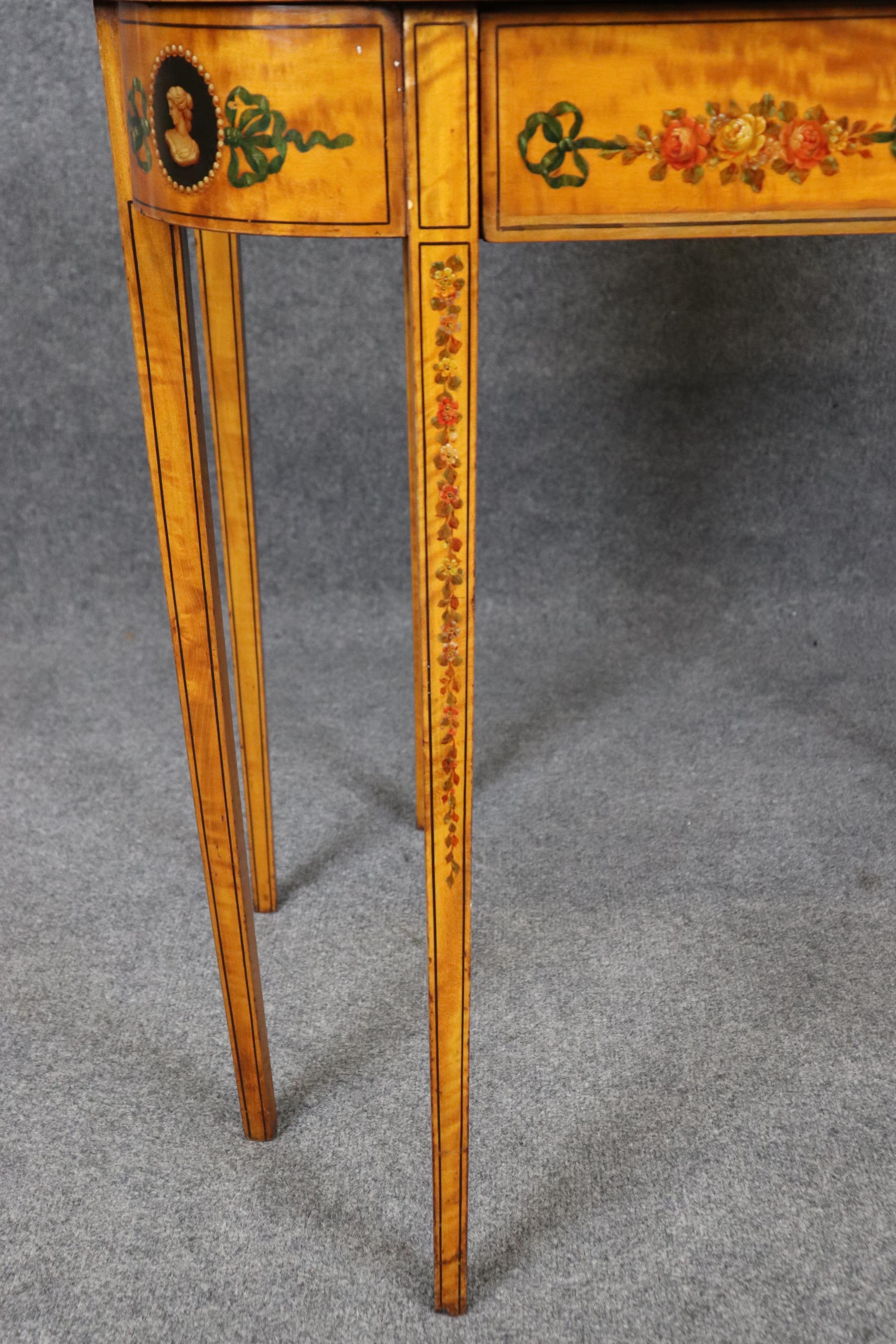 Superbe table centrale anglaise du 19ème siècle décorée de peinture Adams en bois de citronnier en vente 5