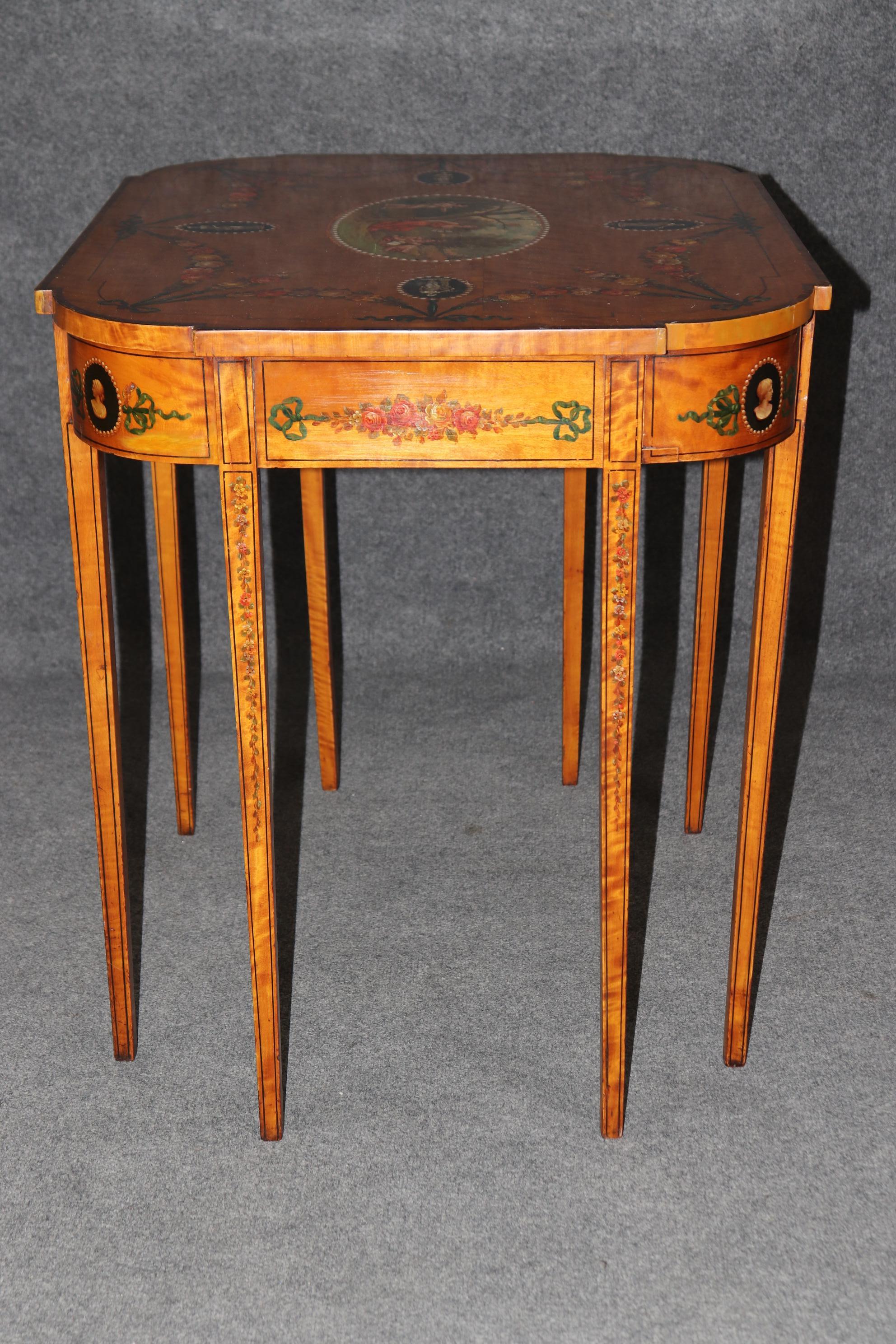 Citronnier Superbe table centrale anglaise du 19ème siècle décorée de peinture Adams en bois de citronnier en vente