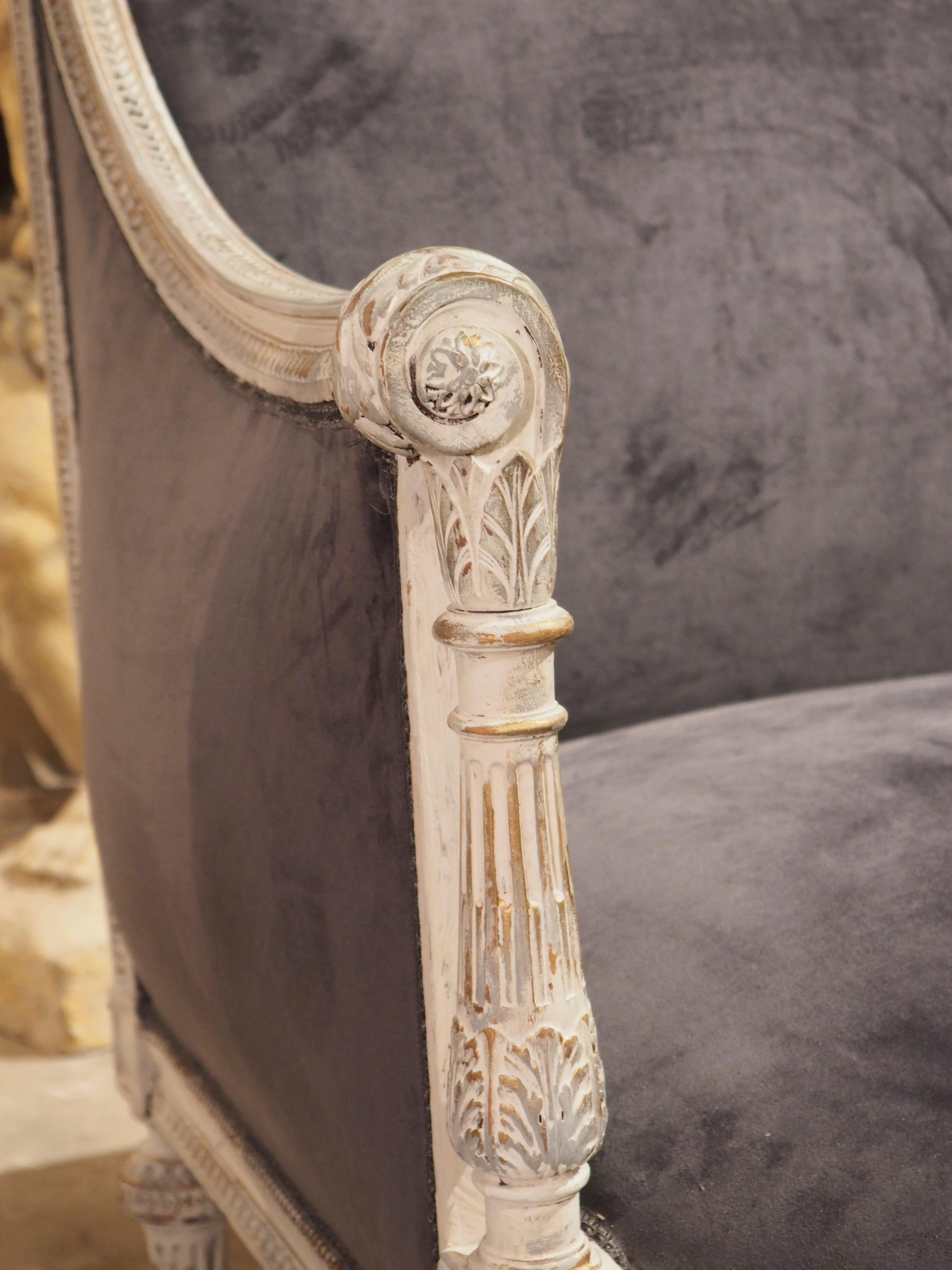 Superb 19th Century French Painted Louis XVI Style Canape In Good Condition In Dallas, TX