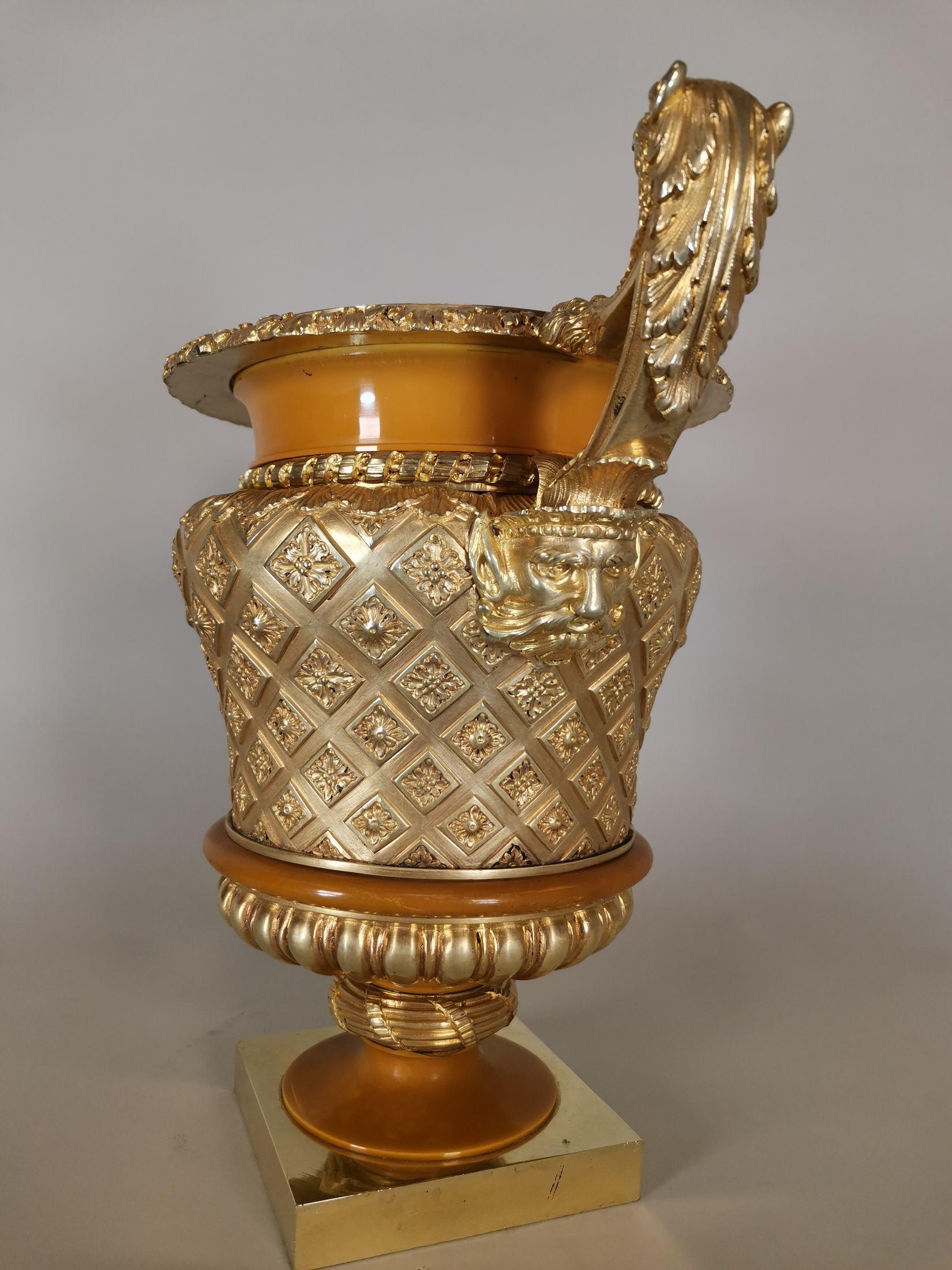 Empire Superb 19th Century Golden Bronze Vase Made in Gild Bronze For Sale