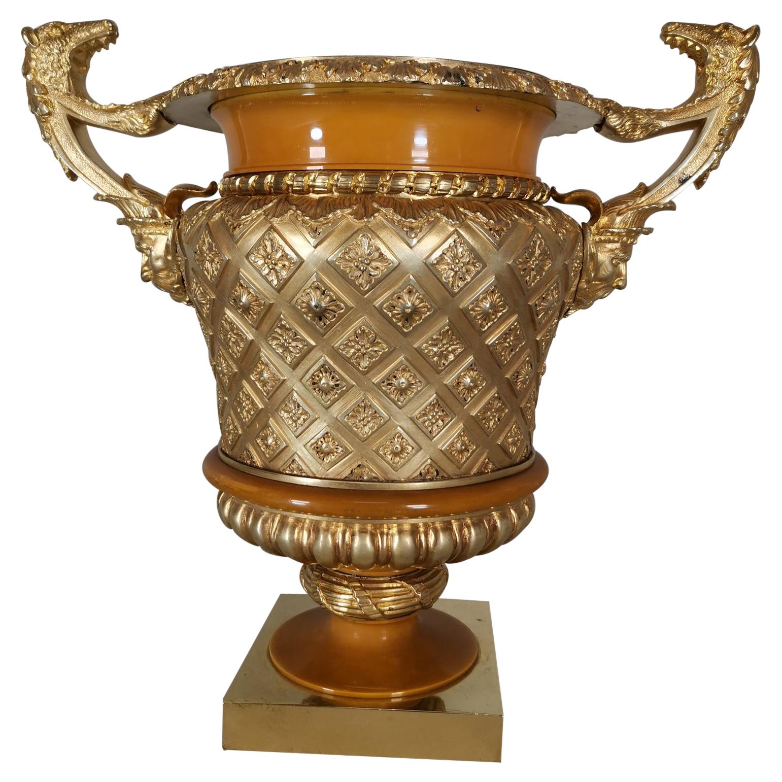 Superb 19th Century Golden Bronze Vase Made in Gild Bronze For Sale
