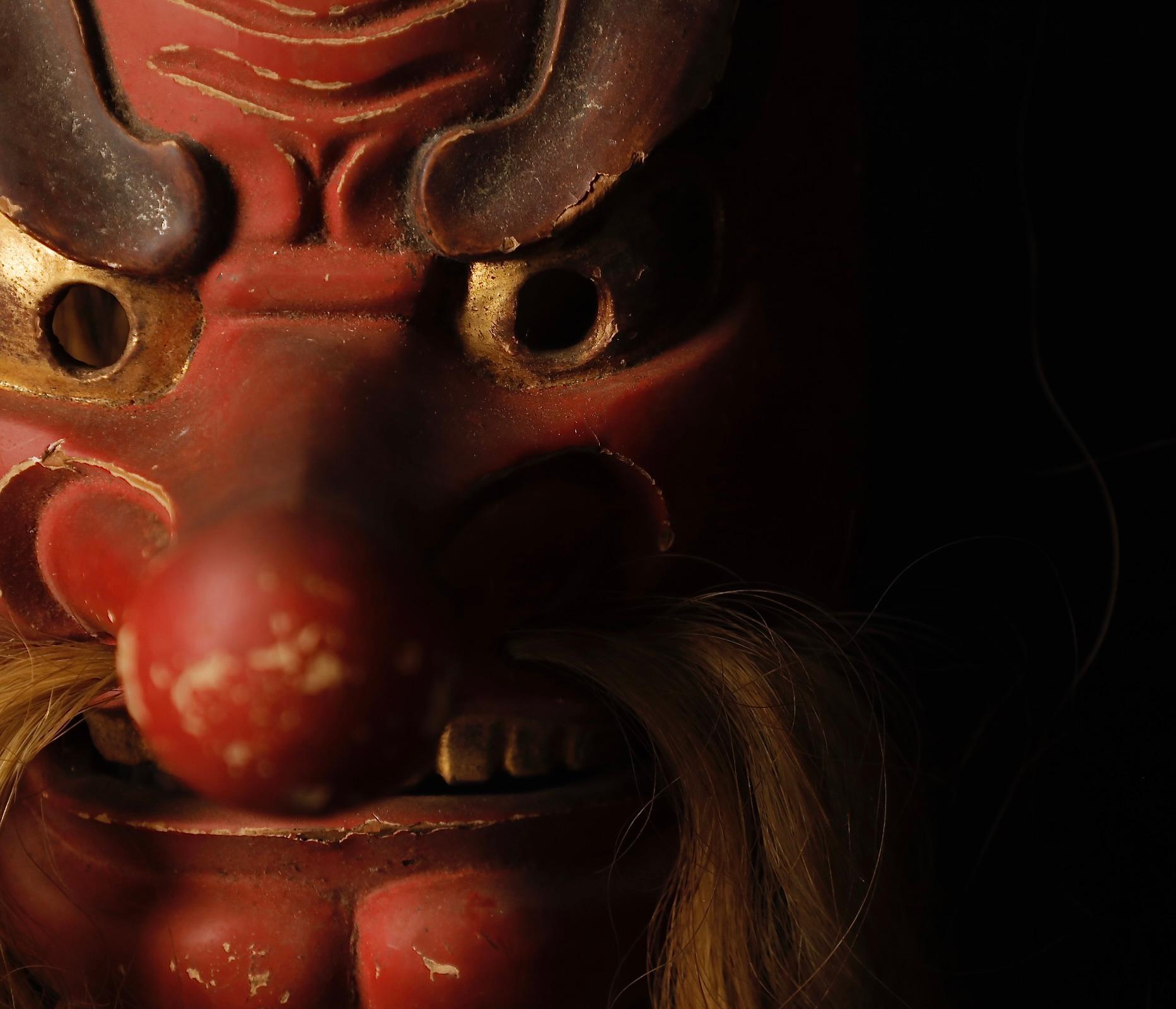 Superbe masque de Tengu japonais du 19e siècle - Fin de la période Edo en vente 2