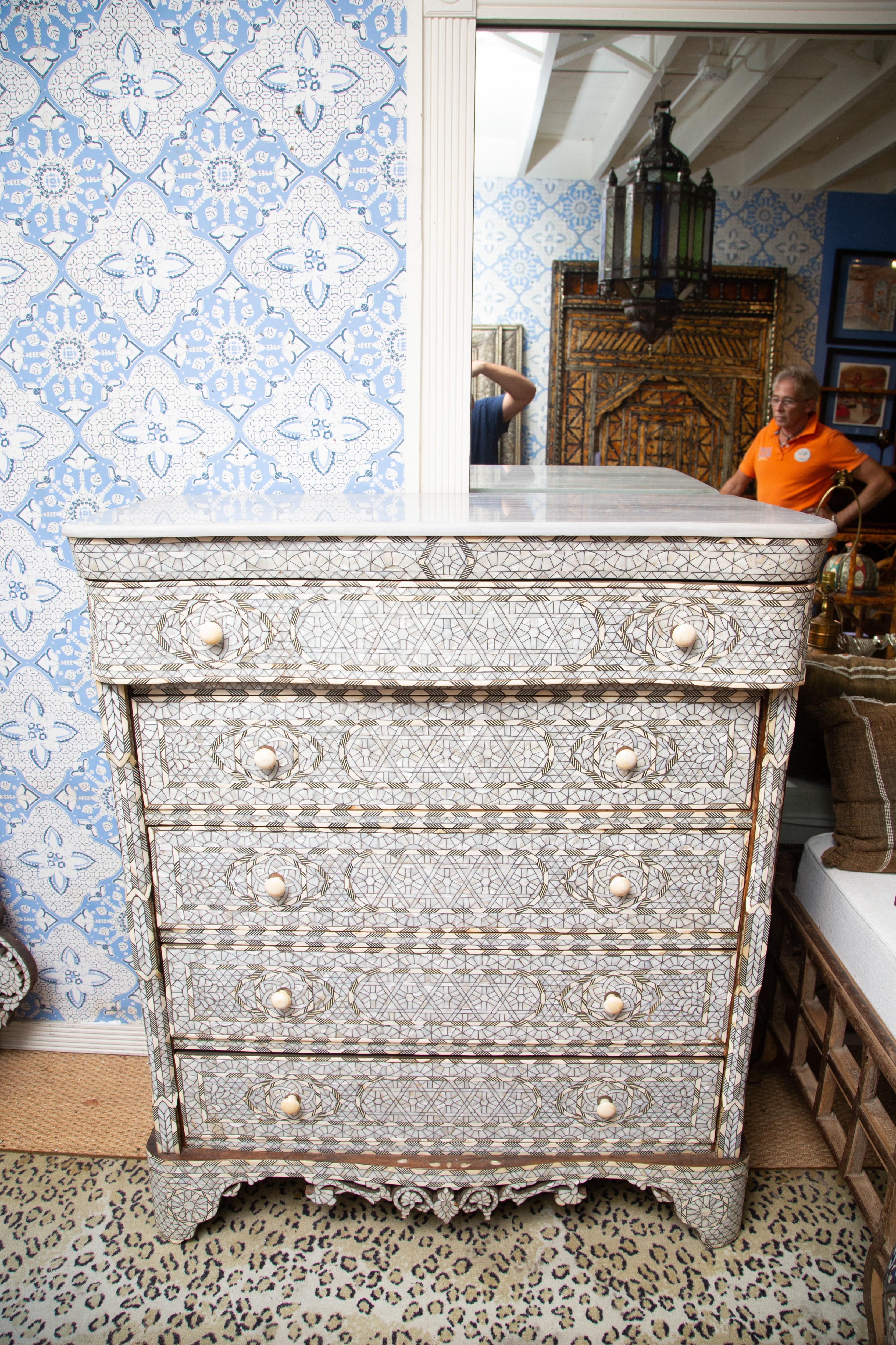 Superb 19th Century Syrian Five-Drawer Mother-of-Pearl Inlay Dresser In Good Condition In West Palm Beach, FL