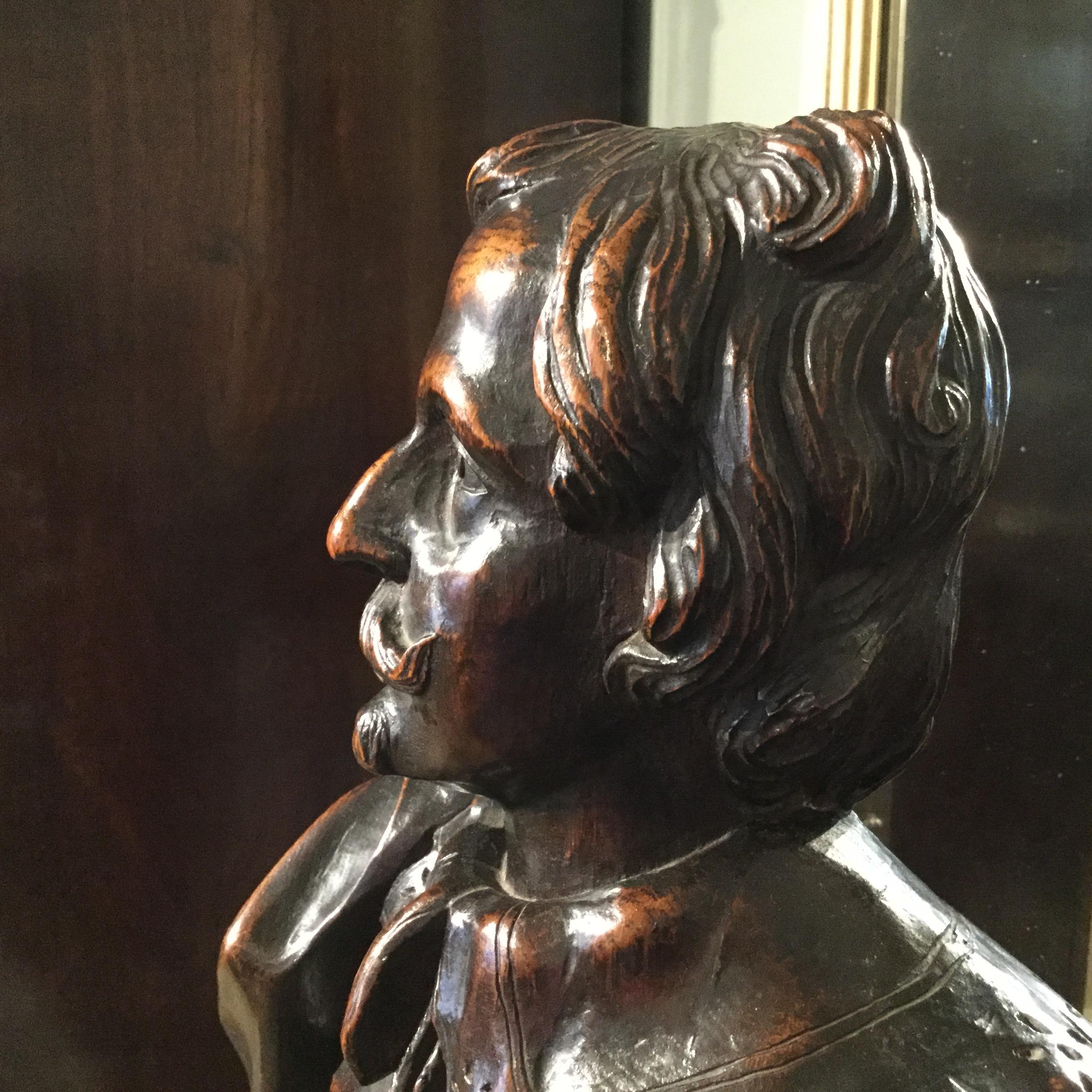 Superb 19th Century Victorian Carved Oak Figure of Sir Anthony Van Dyck For Sale 3
