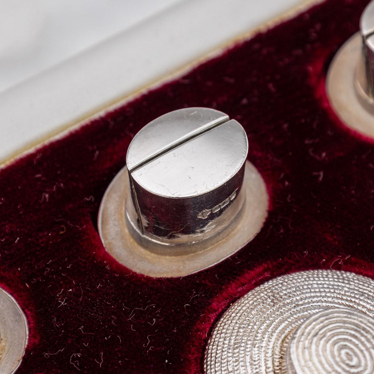 Hervorragendes Set von sechzehn Menu-Haltern aus massivem Silber des 20. Jahrhunderts, Asprey & Co, ca. 1990 im Angebot 10
