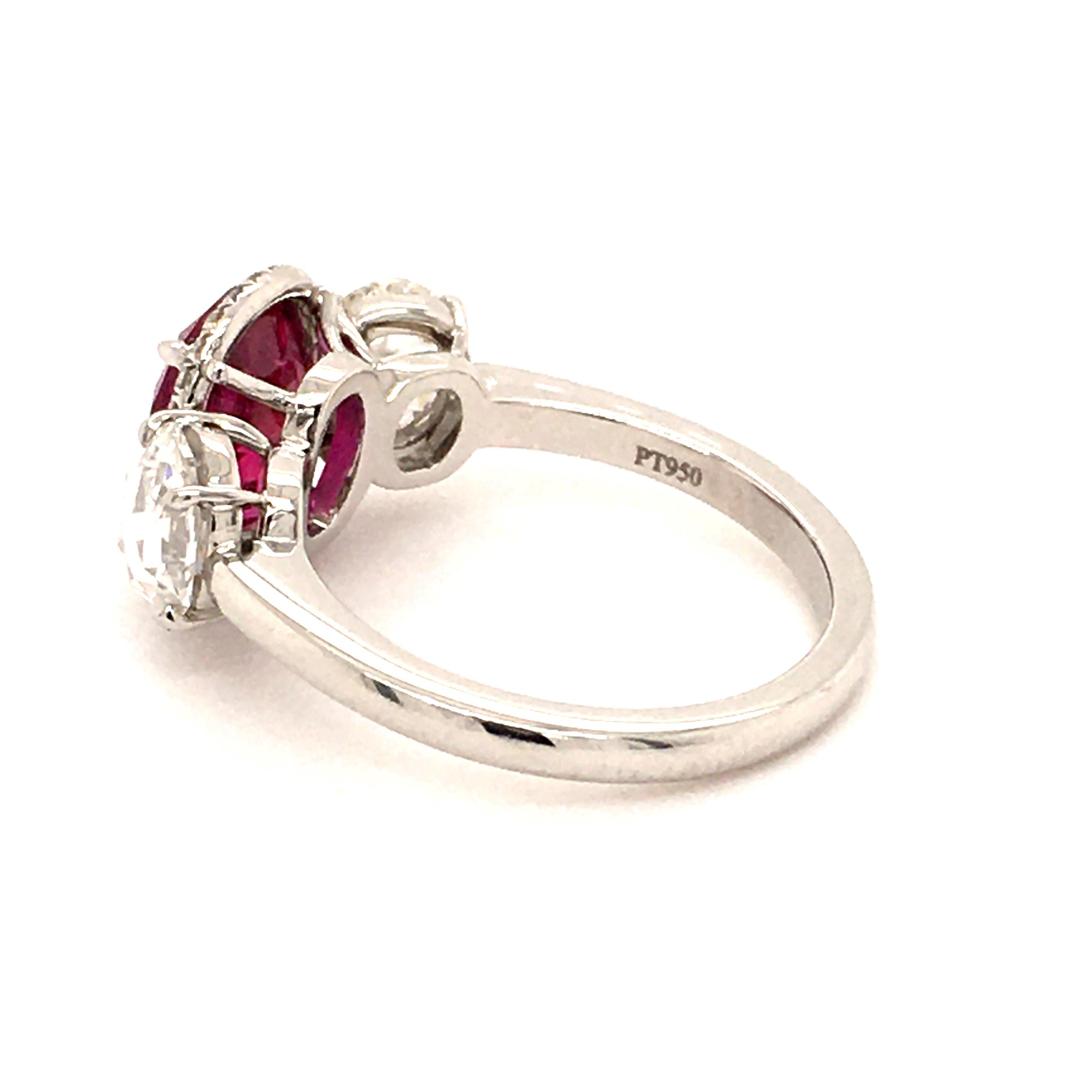 Women's or Men's Superb 2.73 Carat Burma Ruby and Diamond Ring in Platinum 950