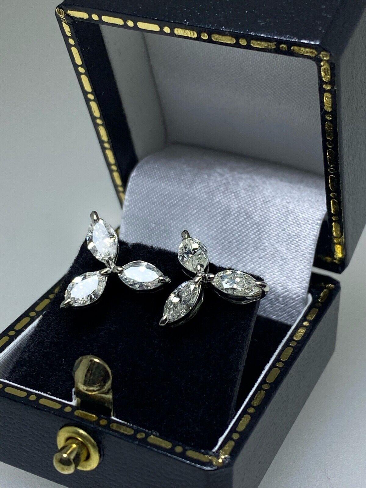 Superb 3-Petal Flower Marquise Cut Diamond (1.40ct) Stud Earrings in Platinum  In Excellent Condition For Sale In MELBOURNE, AU
