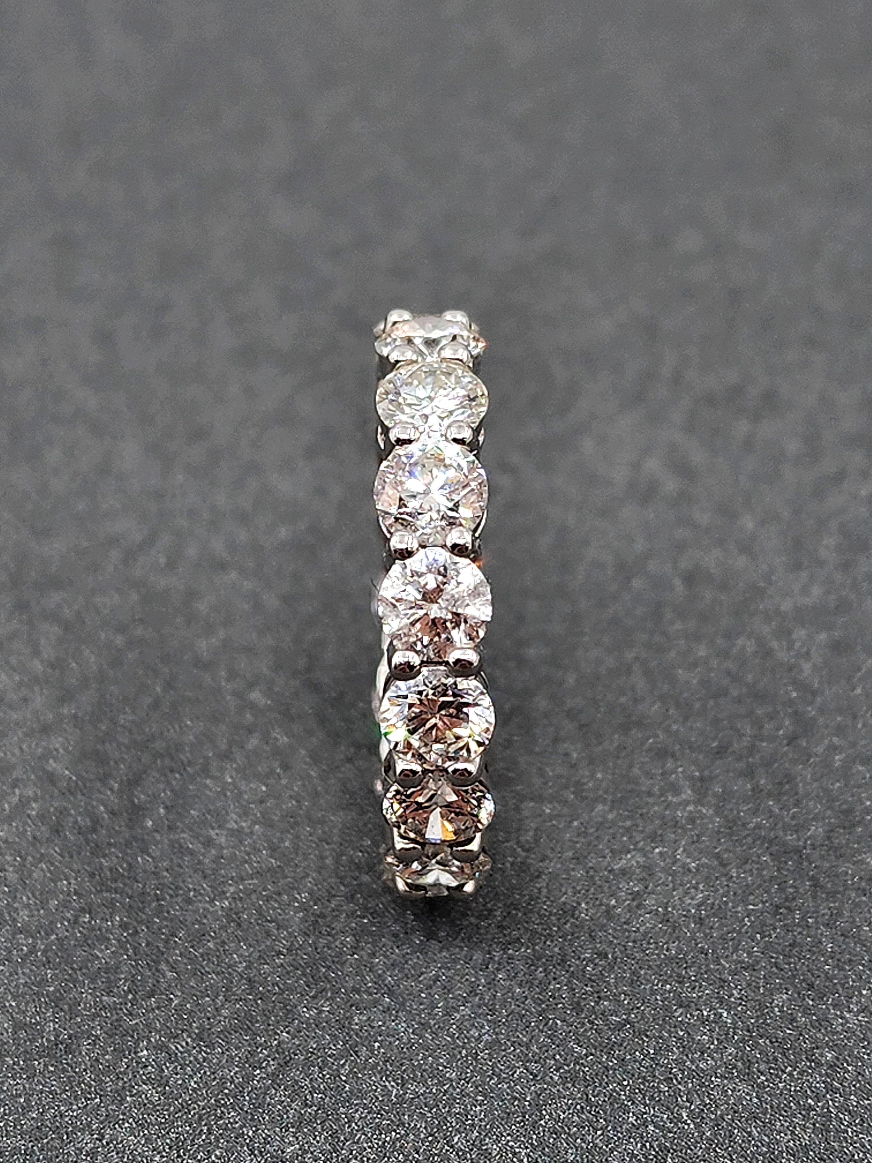 Anillo de Eternidad de Diamantes de 5,21 quilates en Nuevo estado para la venta en Chicago, IL