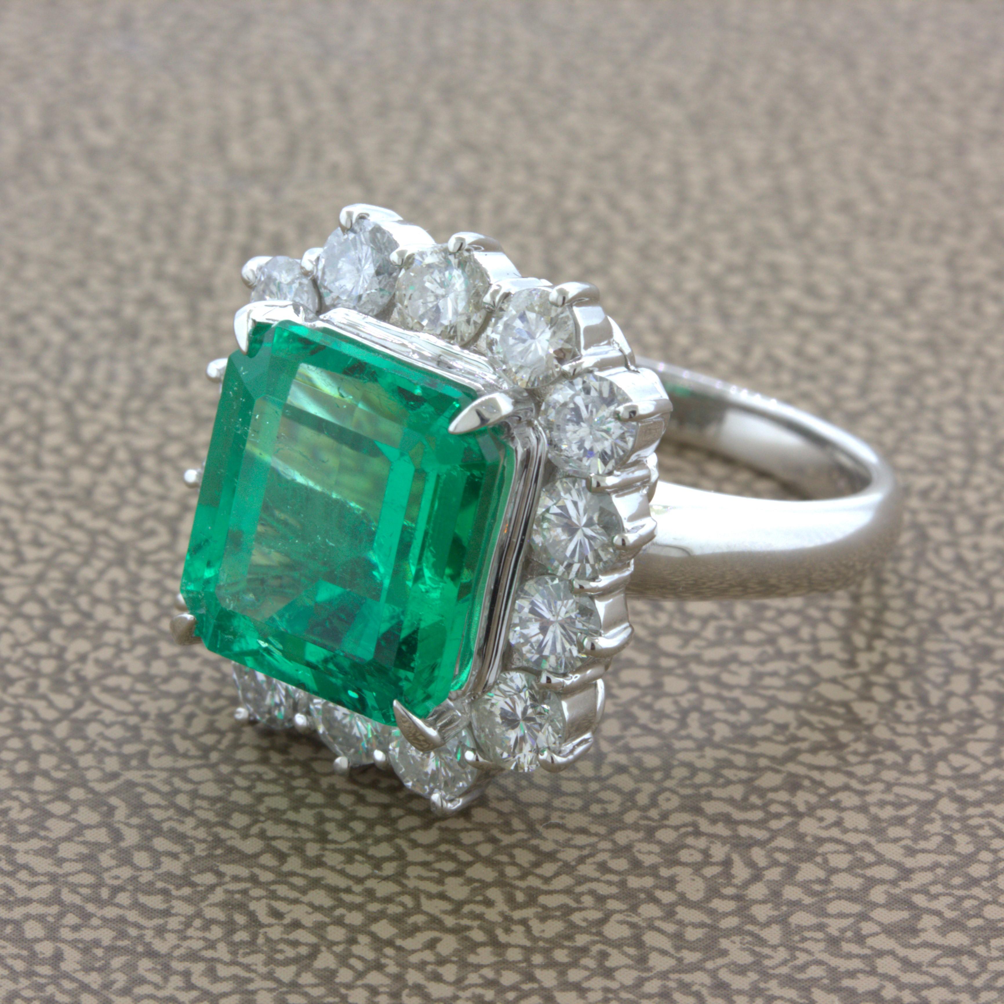 Emerald Cut Superb 6.12 Carat Colombian Emerald Diamond Platinum Ring, GIA Certified