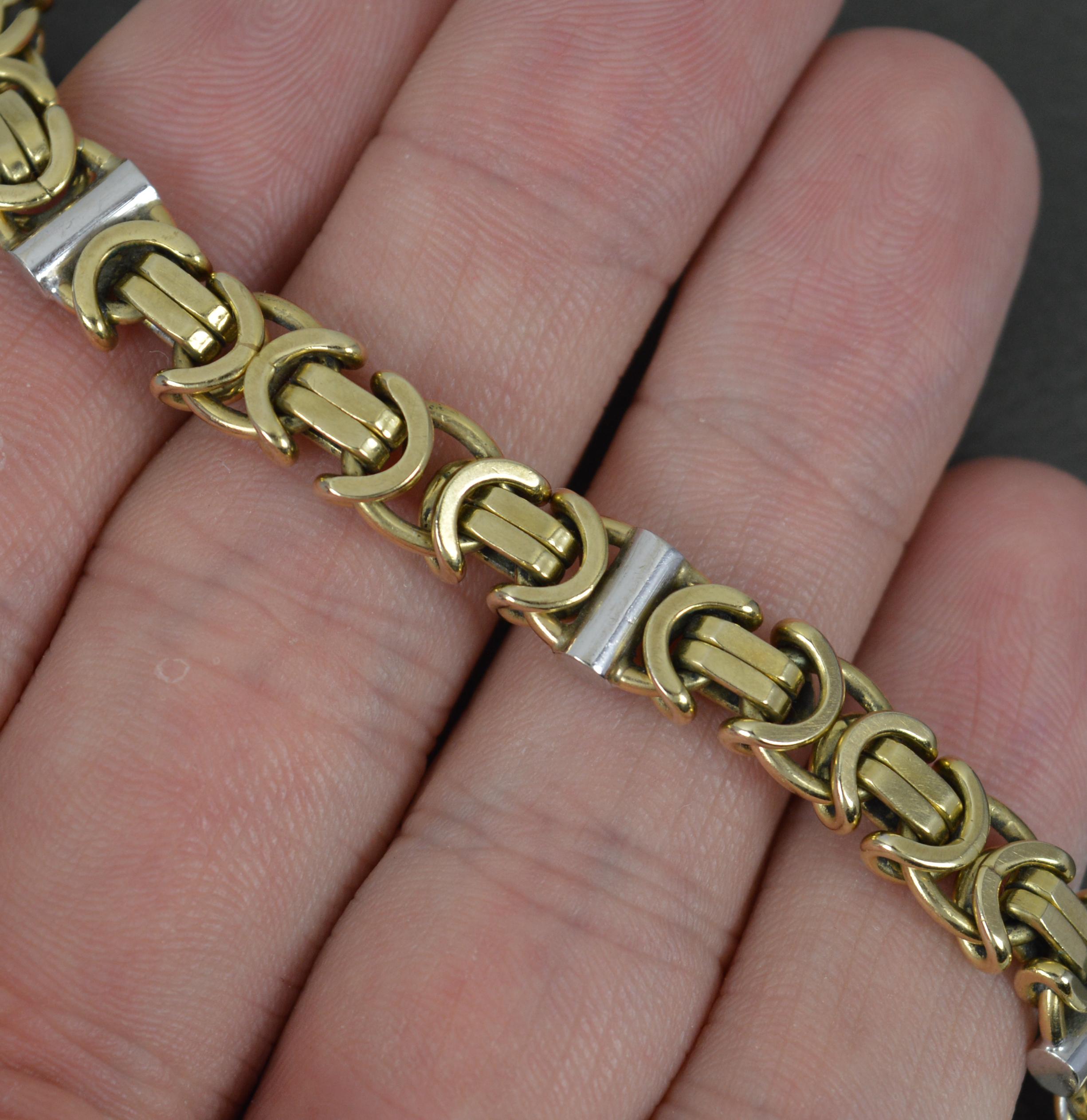 Women's or Men's Superb 9 Carat Gold Two Tone Byzantine Bracelet