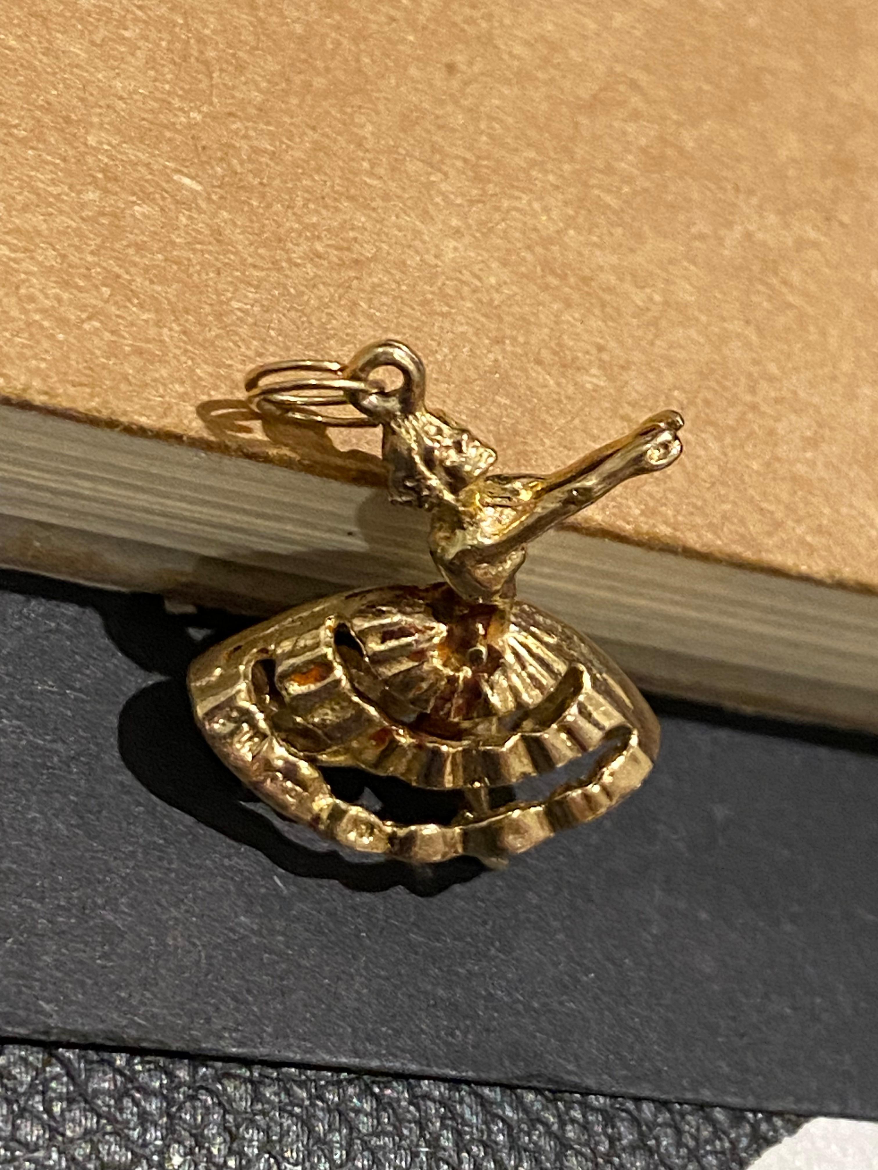 Superb 9K Yellow Gold Dancer / Ballerina with Moving Legs Charm. England, c1961. For Sale 1