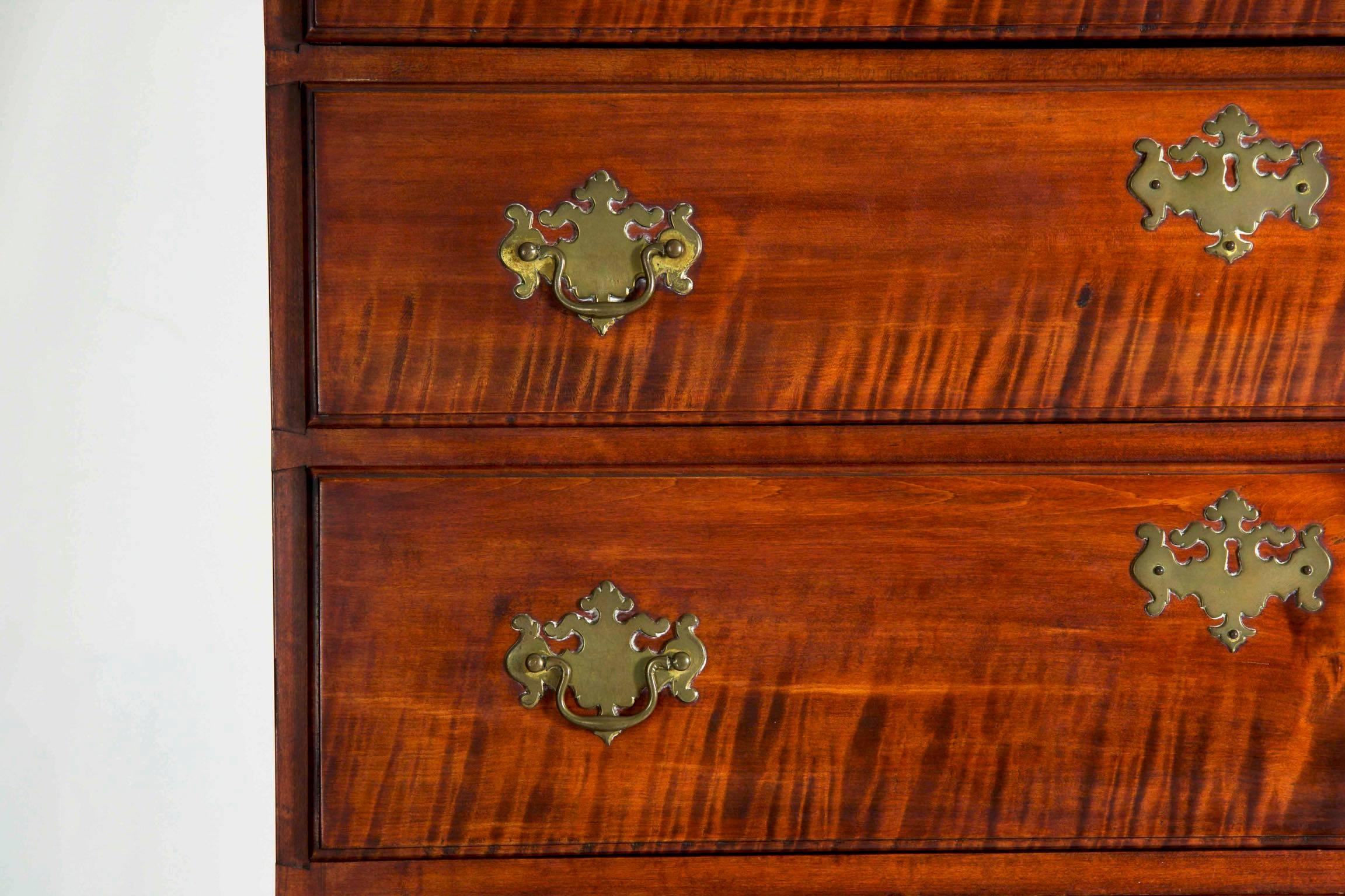 Mid-18th Century Superb American Queen Anne Curly Maple Highboy Chest of Drawers, circa 1760-1780