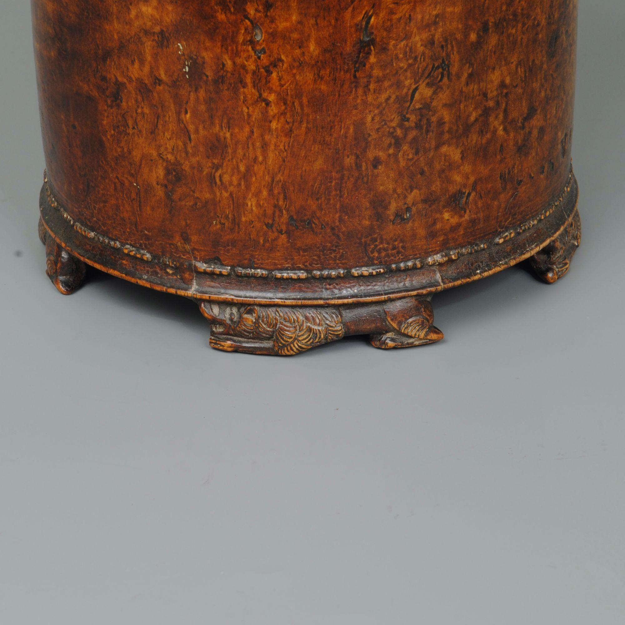 Superb and Large Example of a Norwegian Burr Wood Peg Tankard 3