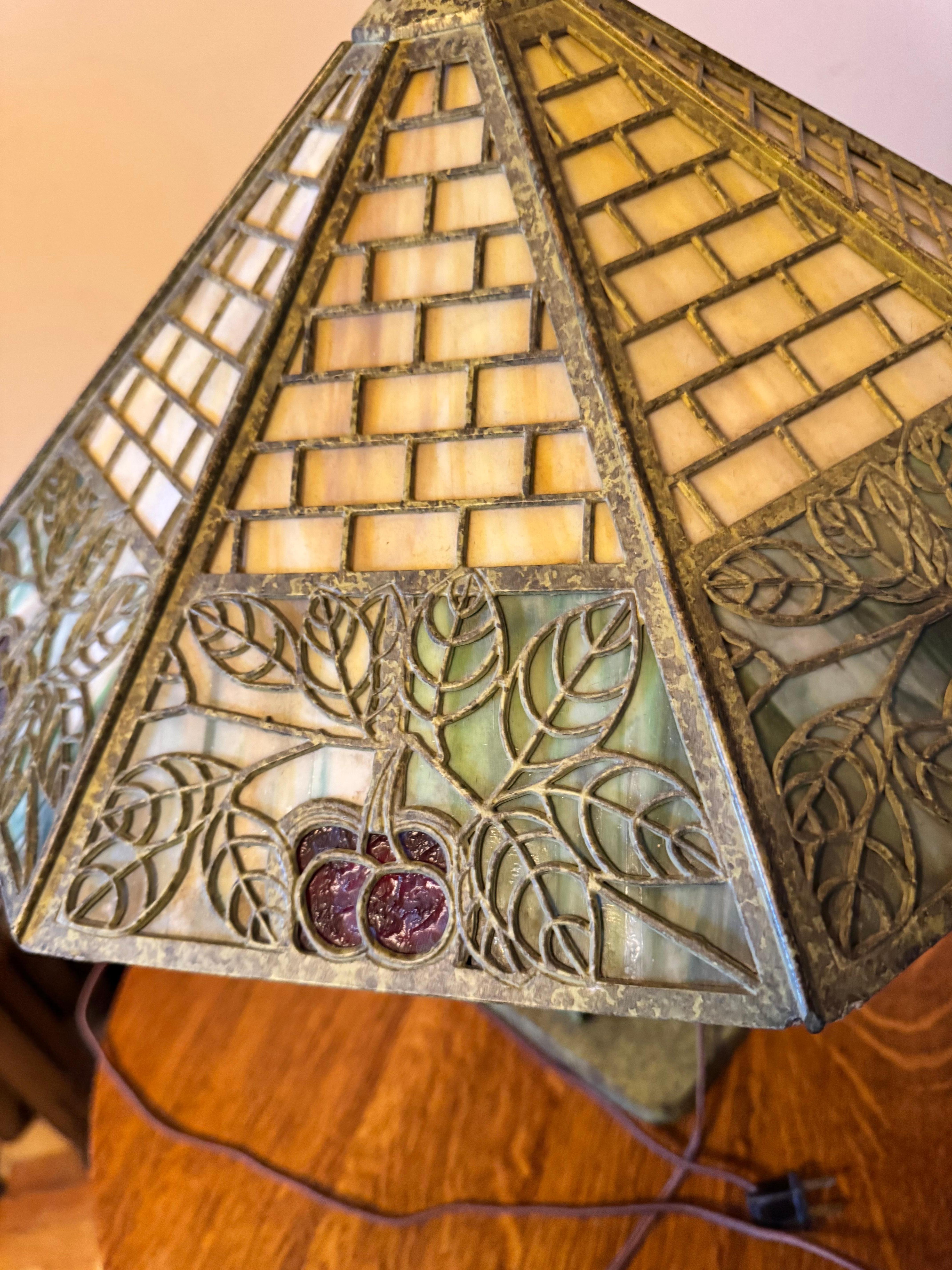 SUPERB Lampada da tavolo Arte Antiques da B&H  stickley era- W6081 in vendita 7