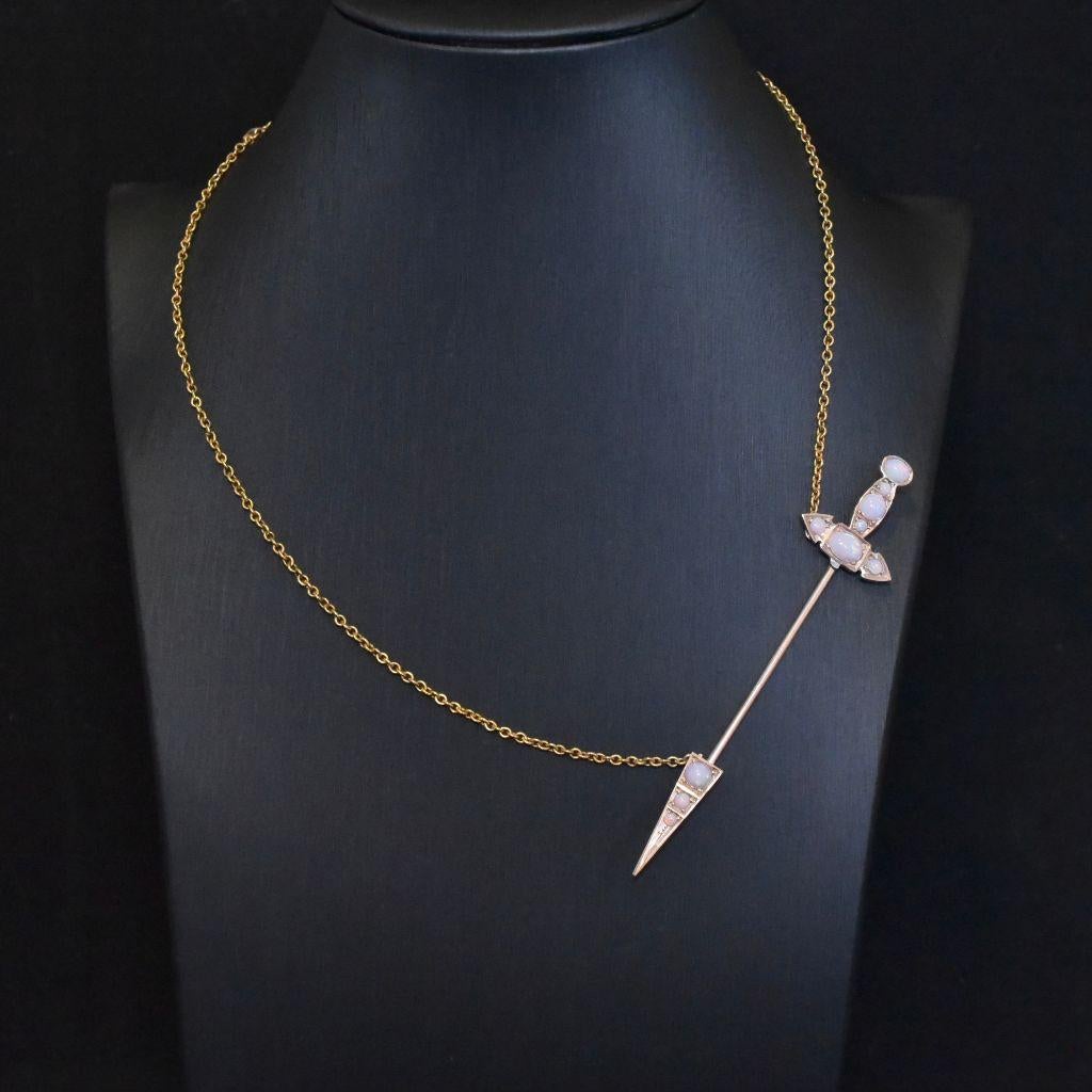 Taglio ovale Superbo esemplare antico australiano in oro giallo e rosa 9ct con opale bianco massiccio 