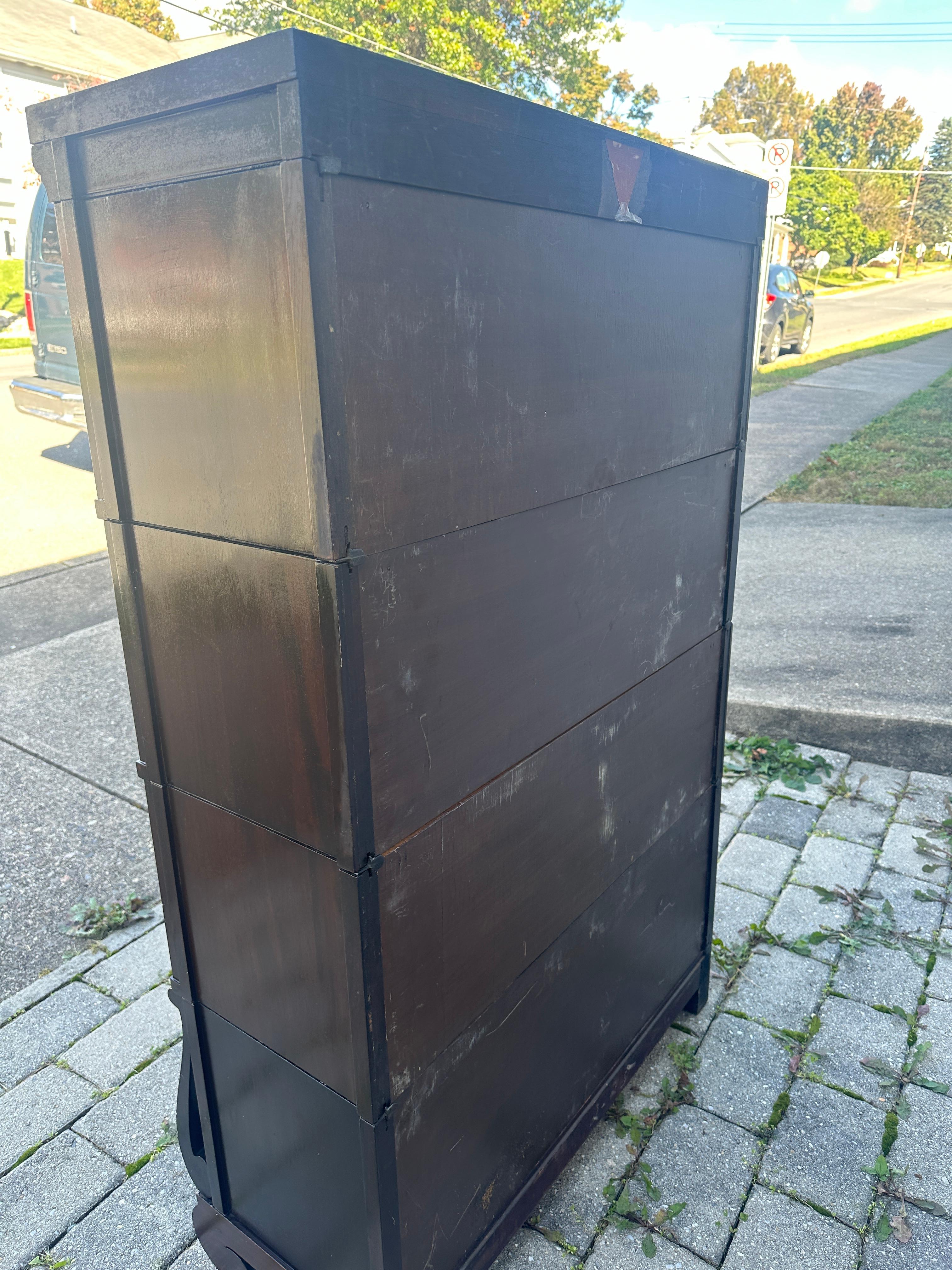 SUPERB Antique Barrister Bookcase by Michigan Chair Company from Early 1900s. In Good Condition In Shamokin Dam, PA