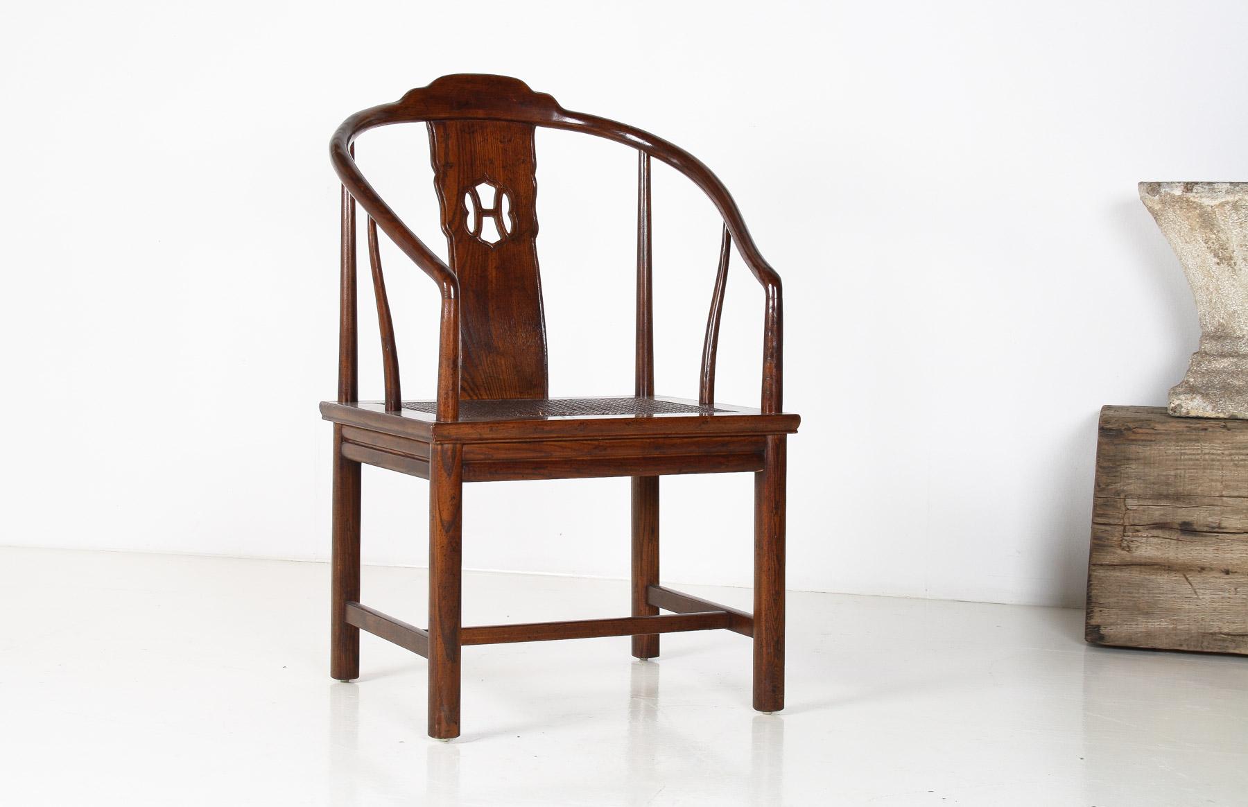 Chinois Superbe chaise d'appoint chinoise ancienne en fer à cheval Hongmu fin Qing en vente