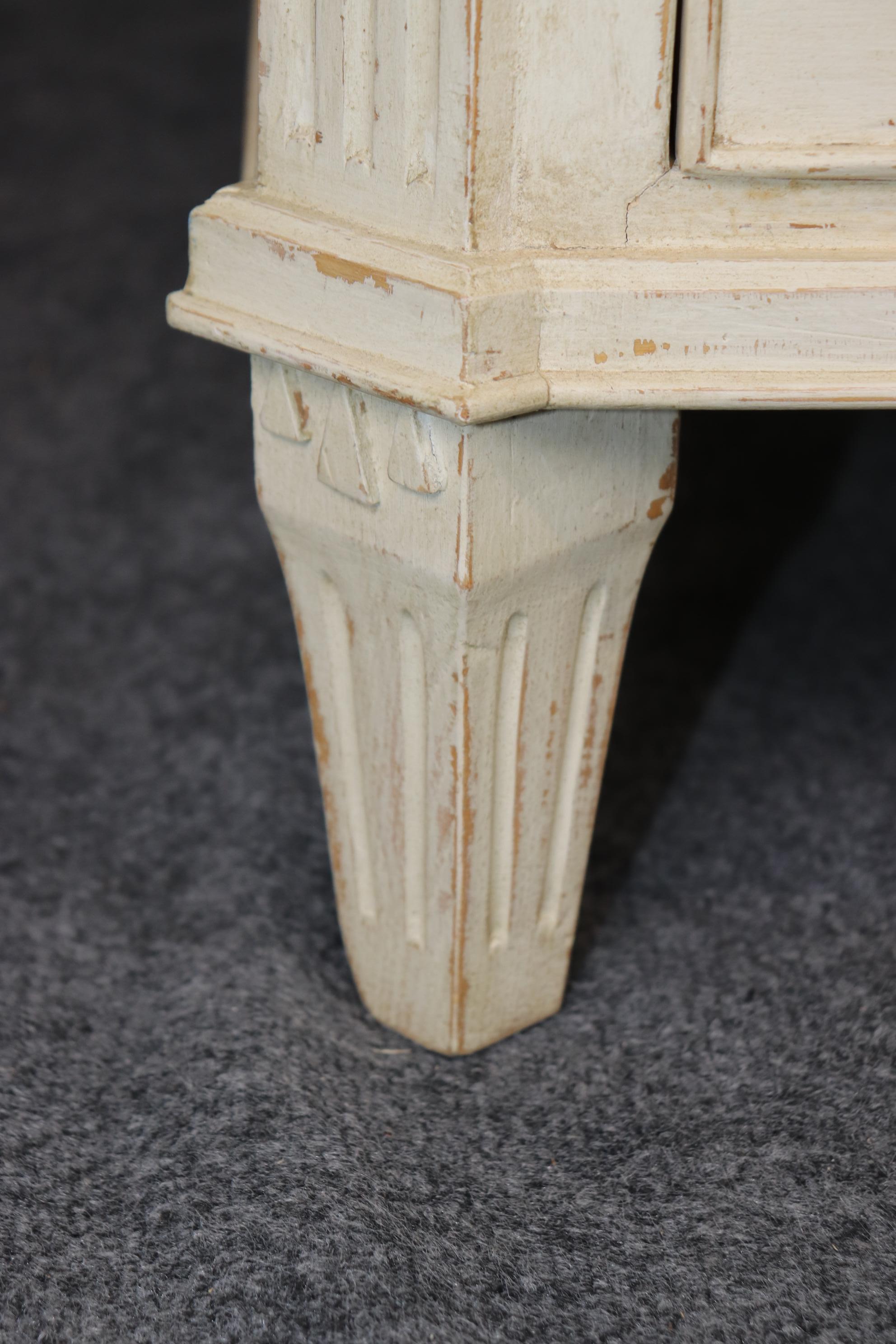 Superb Antique Distressed Creme Painted Swedish Gustavian Commode Circa 1920s 3