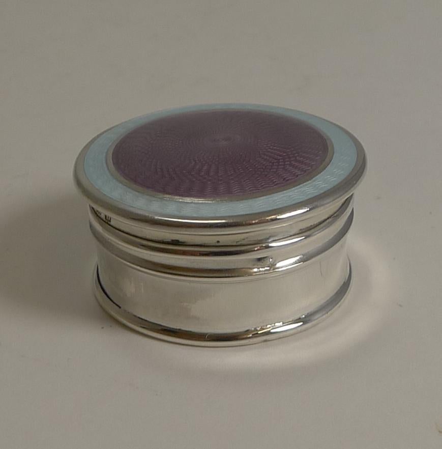 Superb Antique English Sterling Silver and Guilloche Enamel Pill Box In Excellent Condition In Bath, GB