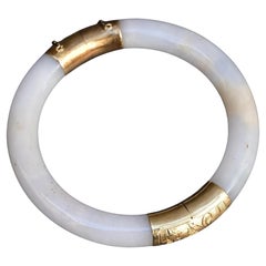 Superb Antique Jade and 14K Gold Hinged Bangle Bracelet
