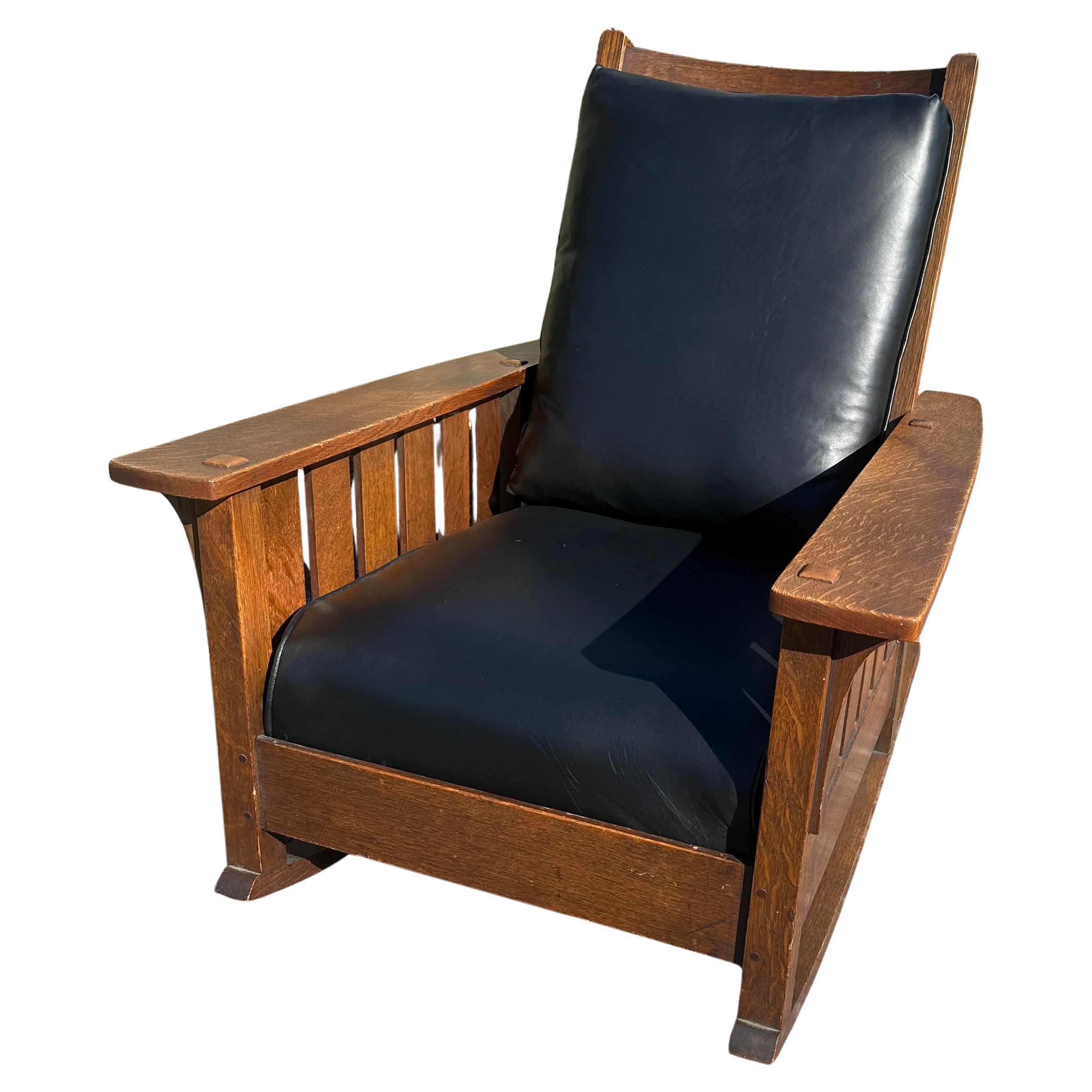 SUPERB Antique SIGNED L&JG Stickley Arm Rocker w/ Slots - circa 1910 - W8357 in vendita