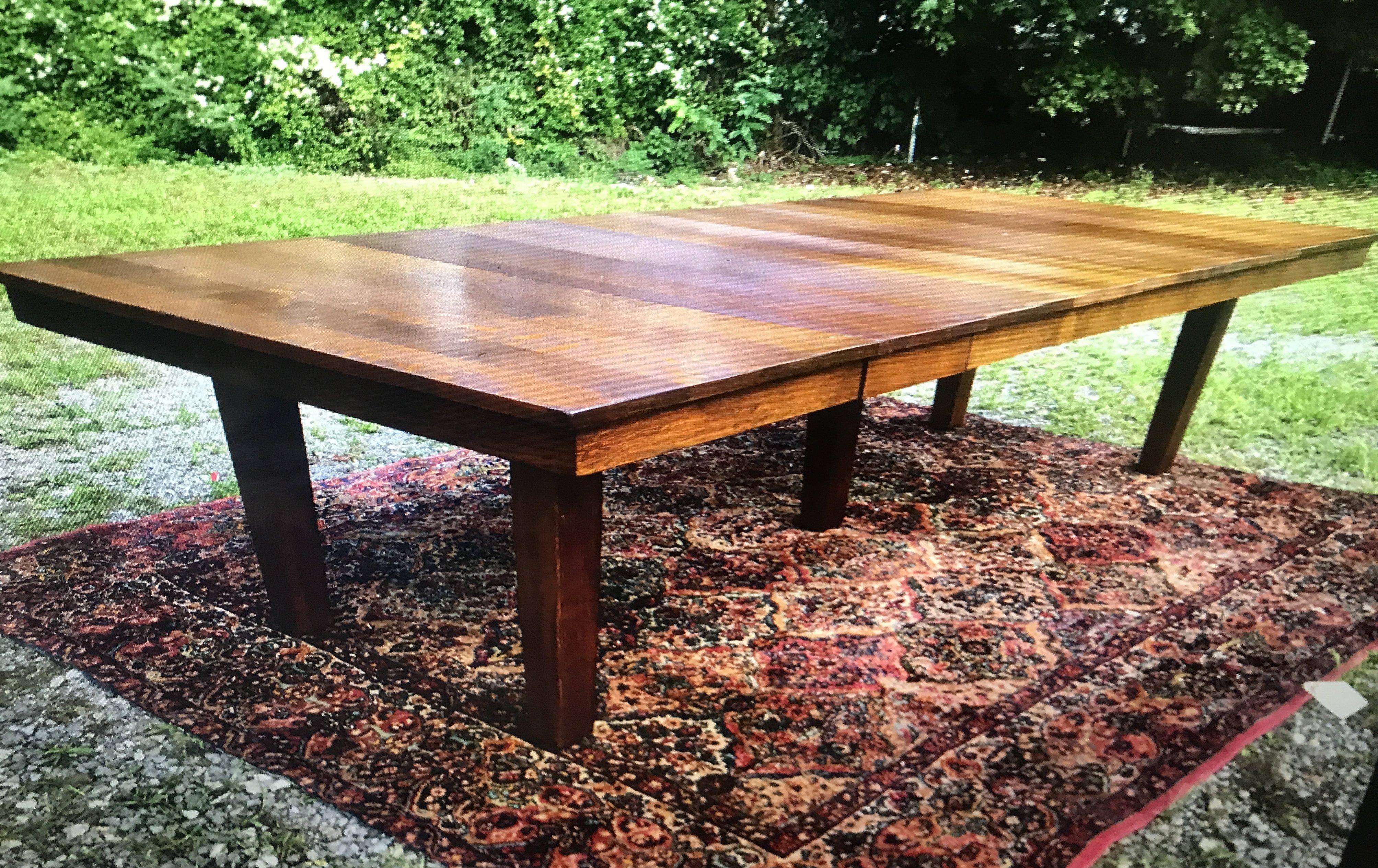 Se trata de una SUPERBLA Mesa cuadrada antigua L&JG Stickley c 1900. La mesa se completa con siete (&) hojas para acomodar hasta 12 personas.  La mesa tiene una firma de L&JG Stickley (como en la foto). Esta mesa es muy poco habitual: ¡es la primera