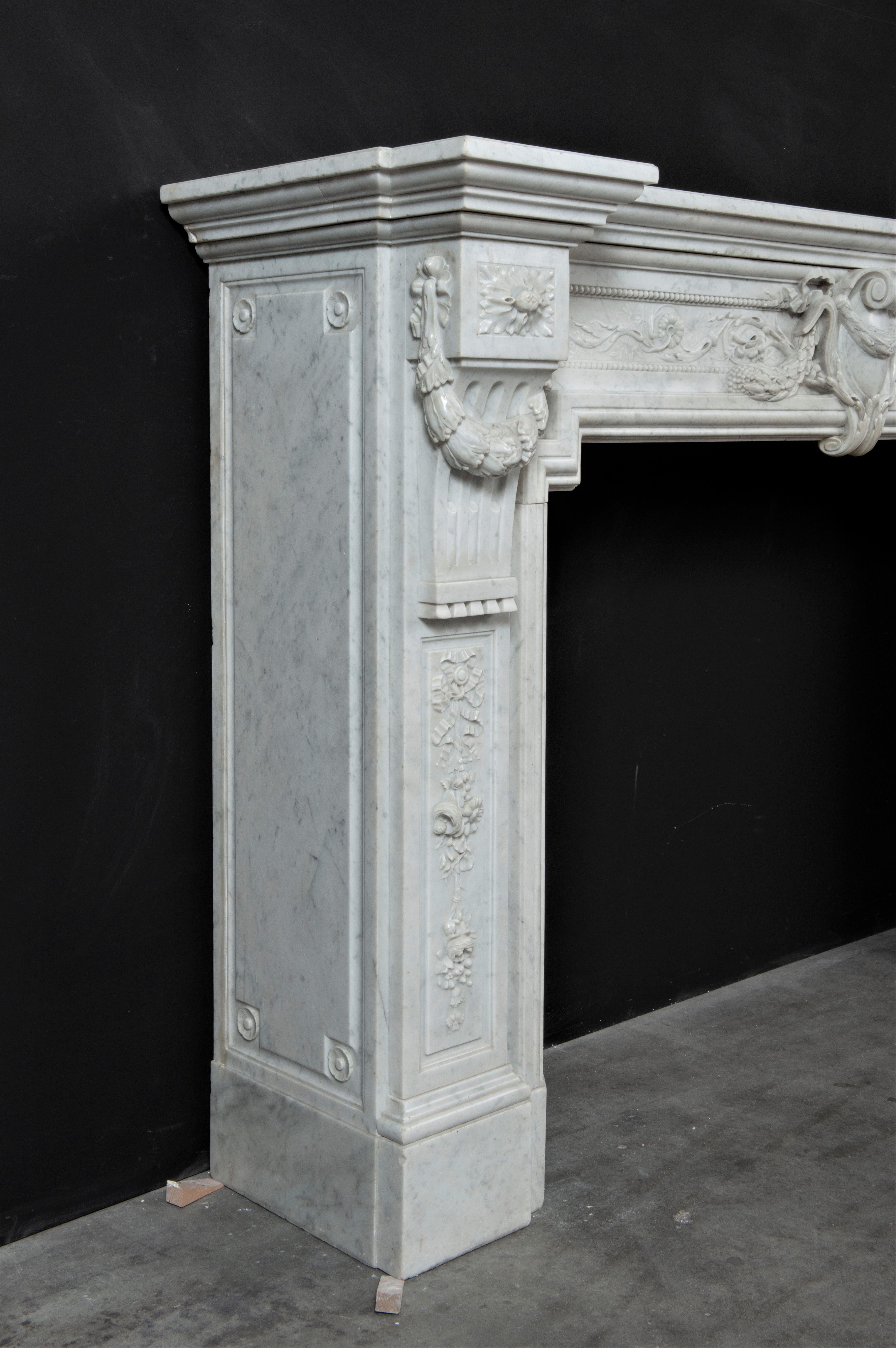 Superb Antique Louis XVI Fireplace Mantel For Sale 3