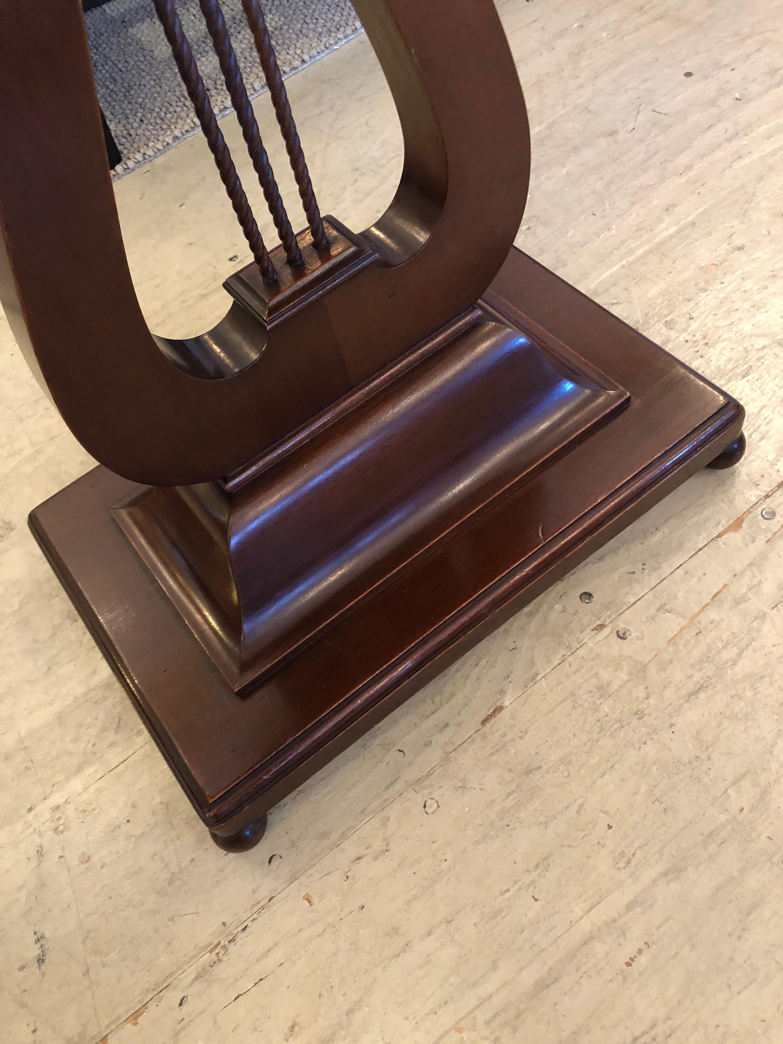 Superb Antique Neoclassical Oval Mahogany Side End Tables with Lyre Bases In Excellent Condition For Sale In Hopewell, NJ