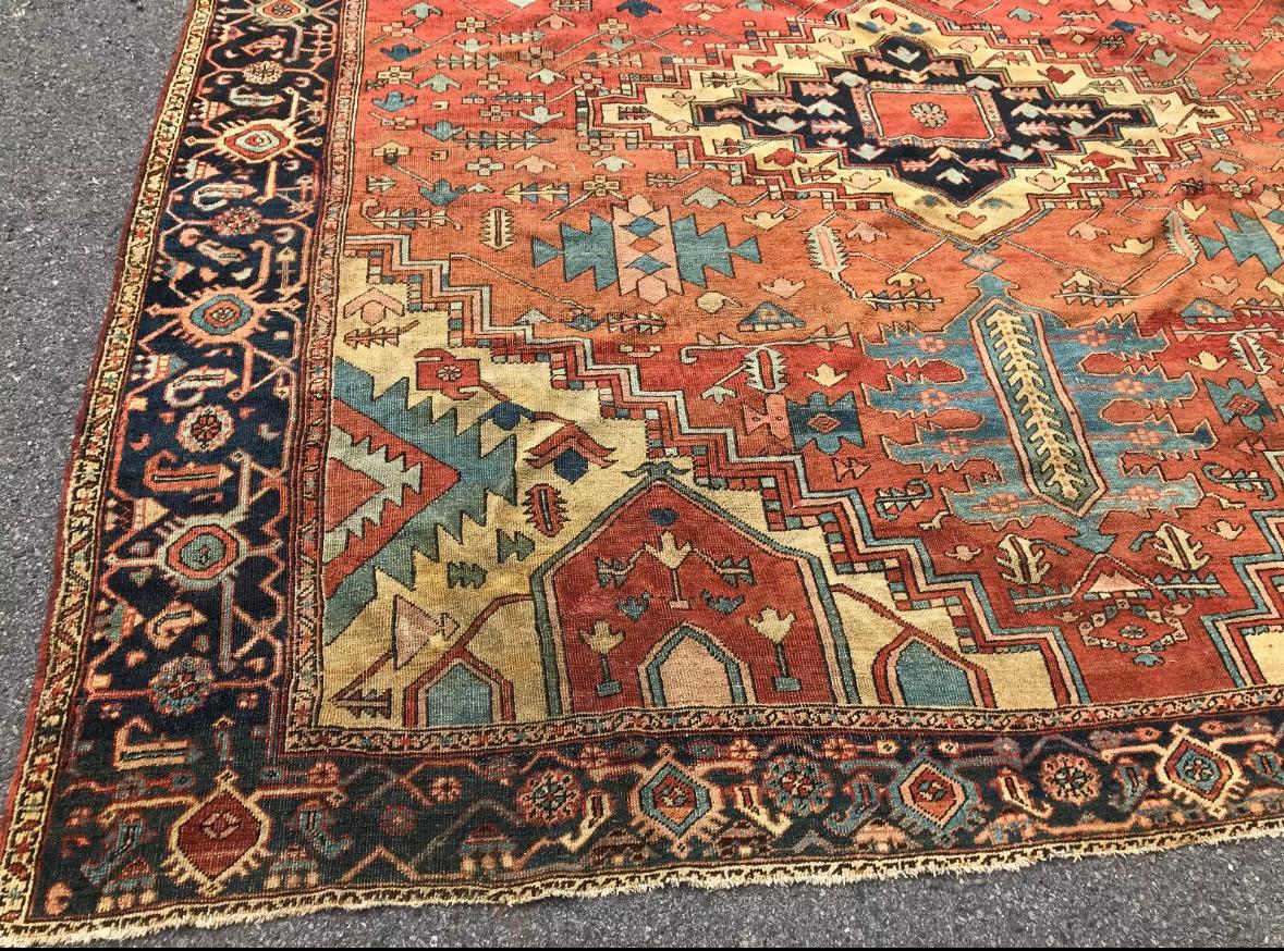 SUPERB Antique PERSIAN  Serapi Rug circa 1850 - RR3270  SALE 30%  OFF In Good Condition For Sale In Shamokin Dam, PA