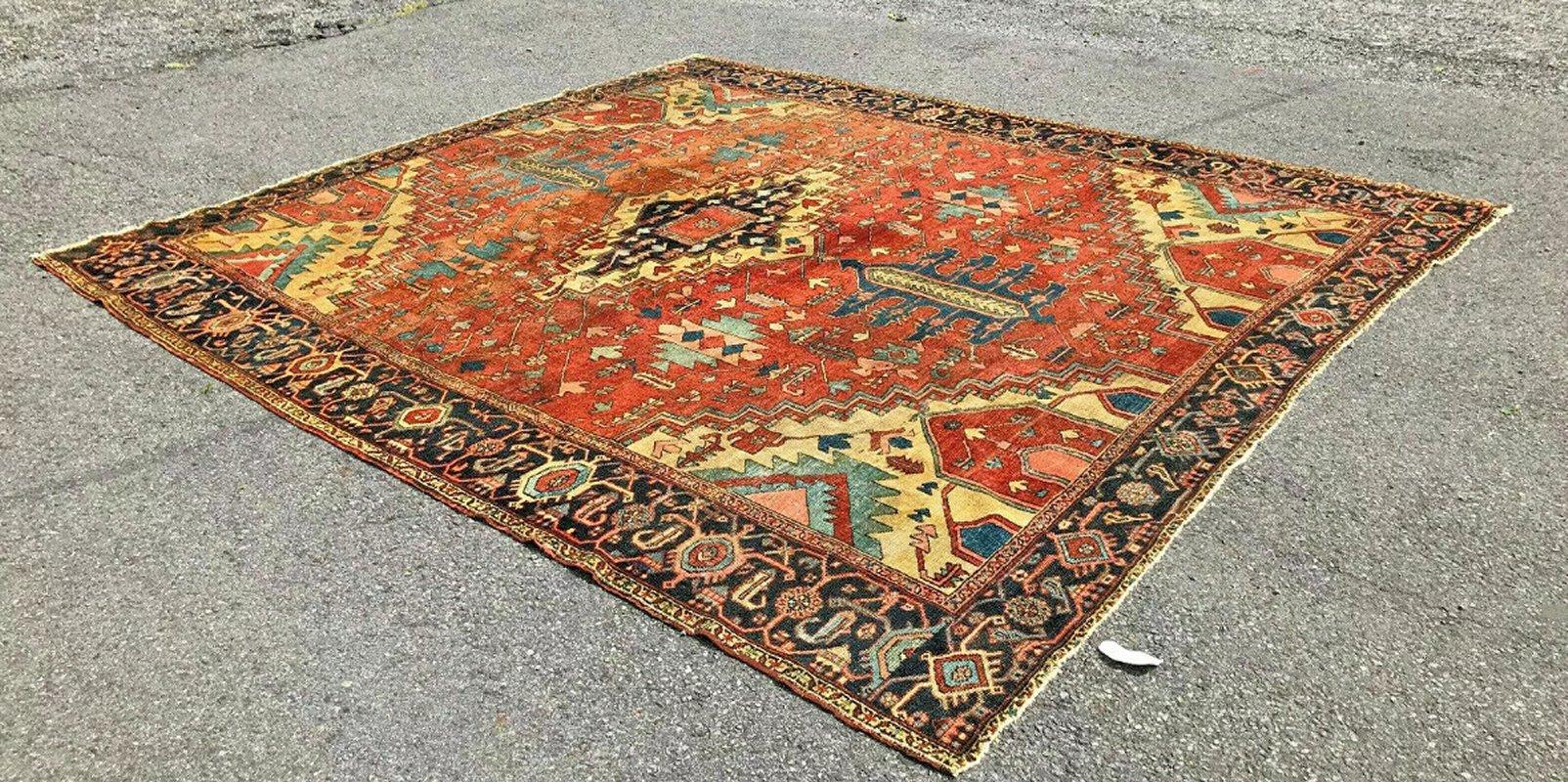 Wool SUPERB Antique PERSIAN  Serapi Rug circa 1850 - RR3270  SALE 30%  OFF For Sale