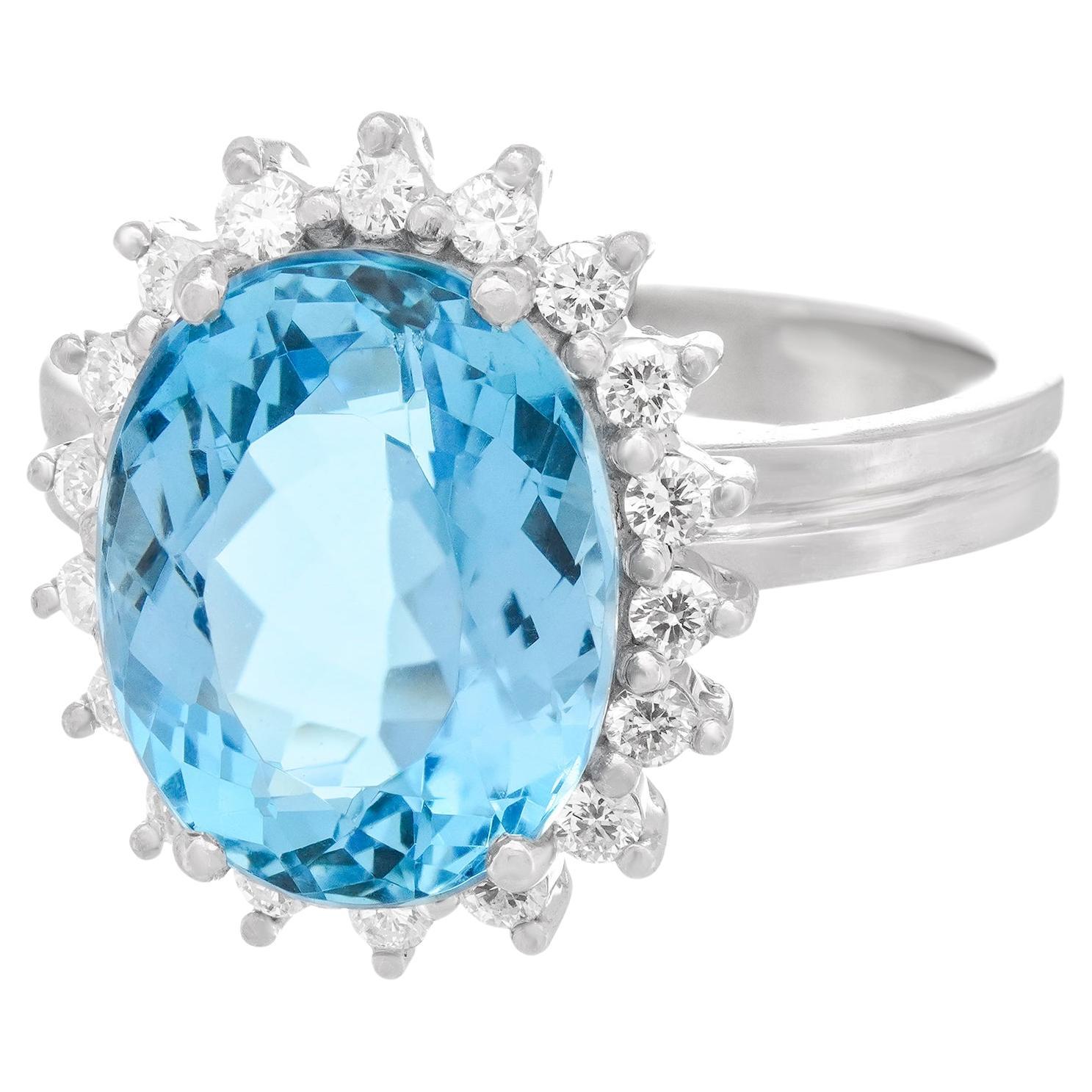 Superb Aquamarine and Diamond Ring For Sale