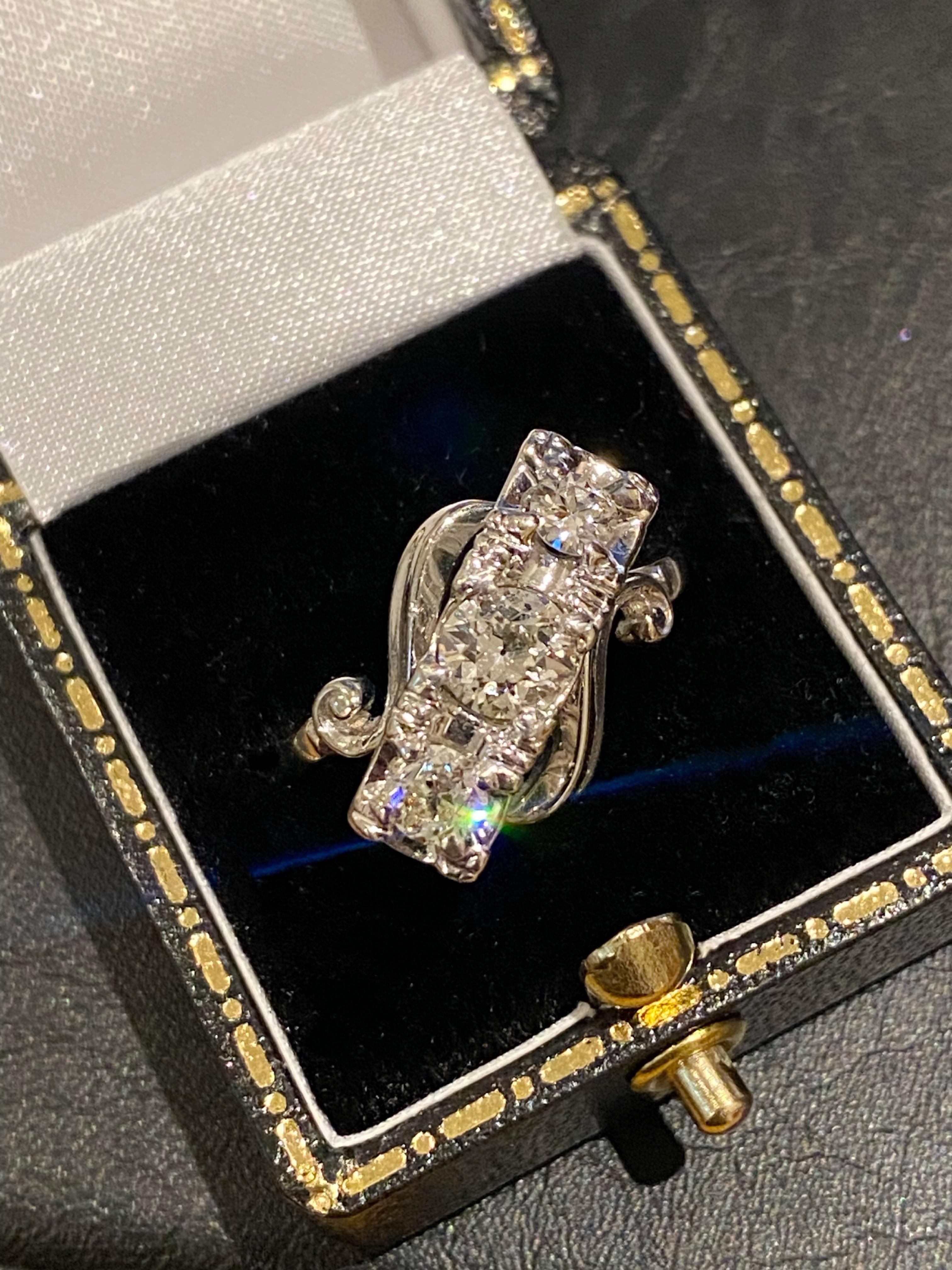 Art Deco Superb Art-Deco 3-Stone 1.35ct Old-European Cut Diamond Ring in 18K & Platinum For Sale
