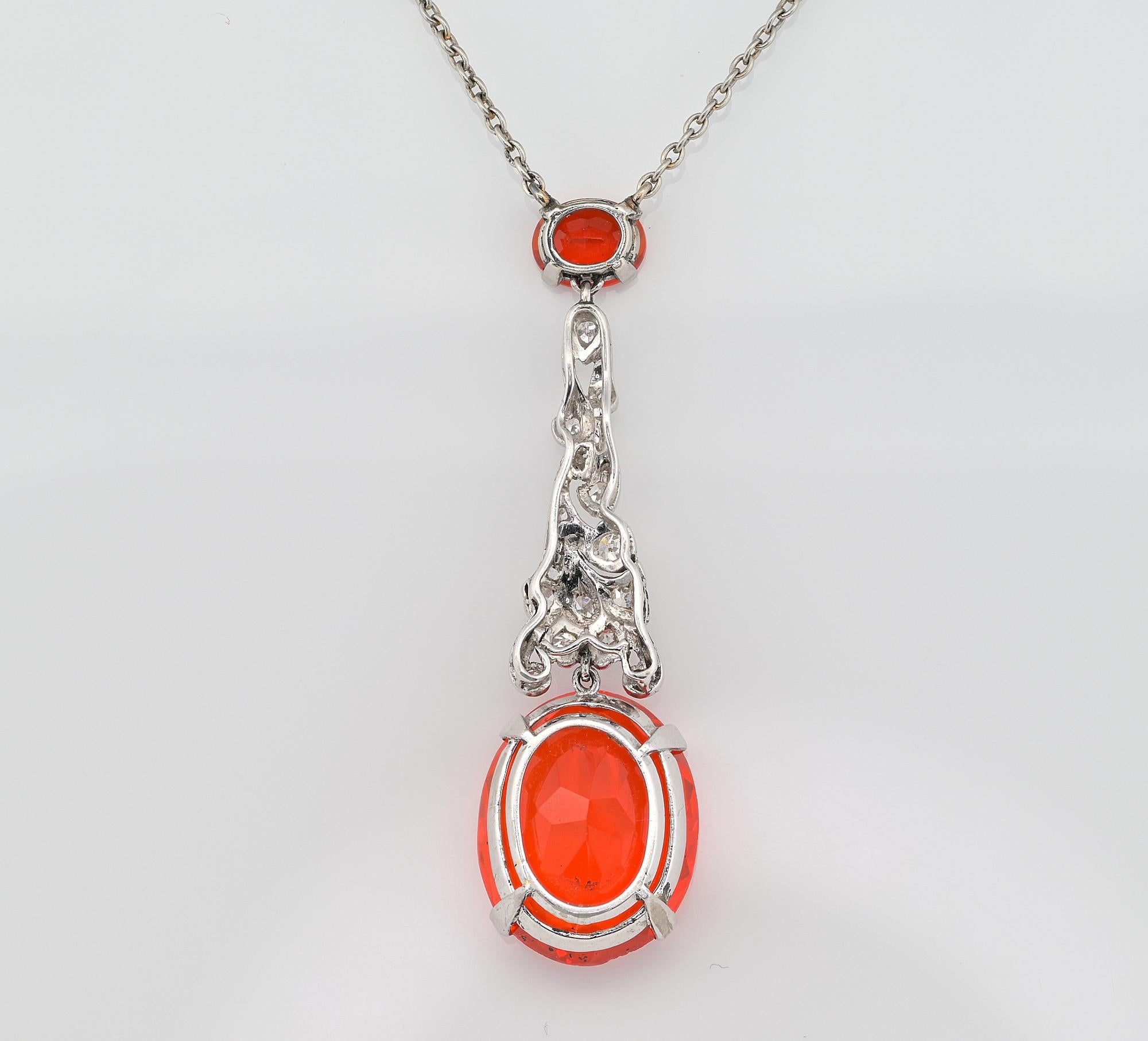 Superb Art Deco 7.70 Ct Fire Opal Diamond Necklace 18 KT In condizioni buone in vendita a Napoli, IT