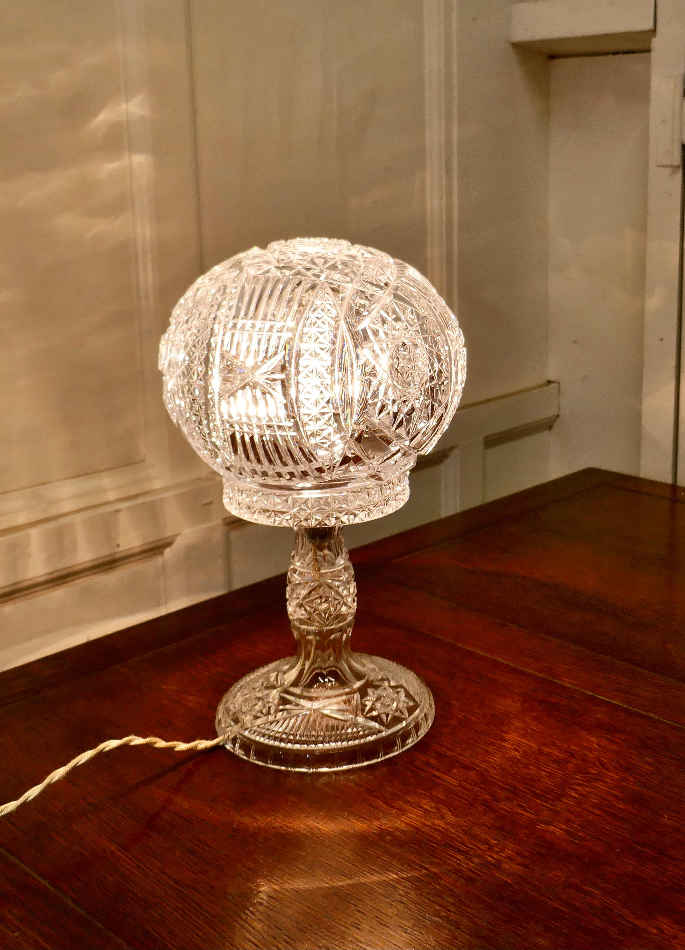 Superb Art Deco Cut Crystal Mushroom Table Lamp In Good Condition In Chillerton, Isle of Wight