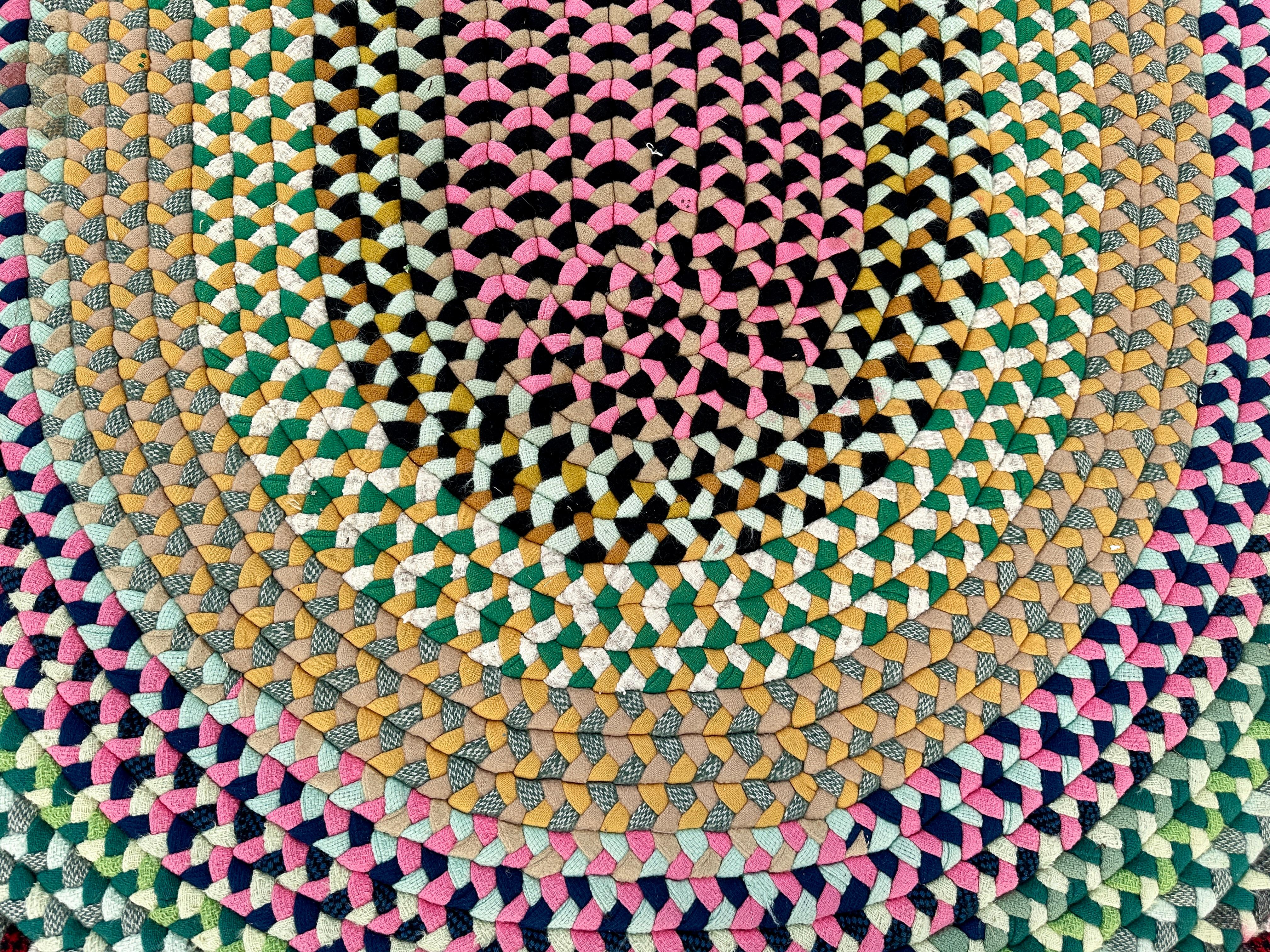 SUPERB  Tappeto a trecce di arte popolare americana - RR5142    VENDITA    UNO  MEZZA VENDITA in vendita 7